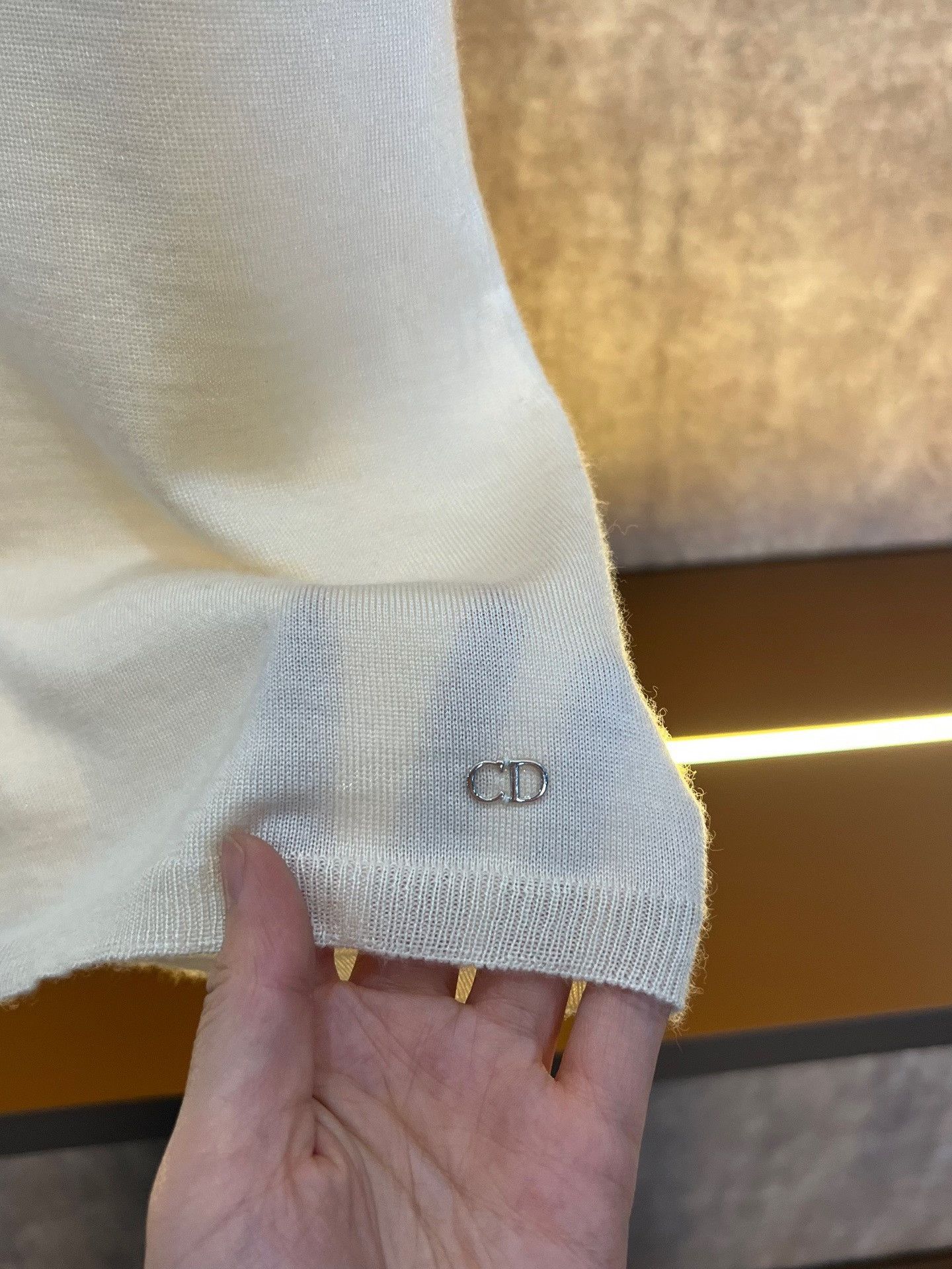 Dior Dior CD Logo Cashmere Short-Sleeve Knit Size XS / US 0-2 / IT 36-38 - 3 Thumbnail
