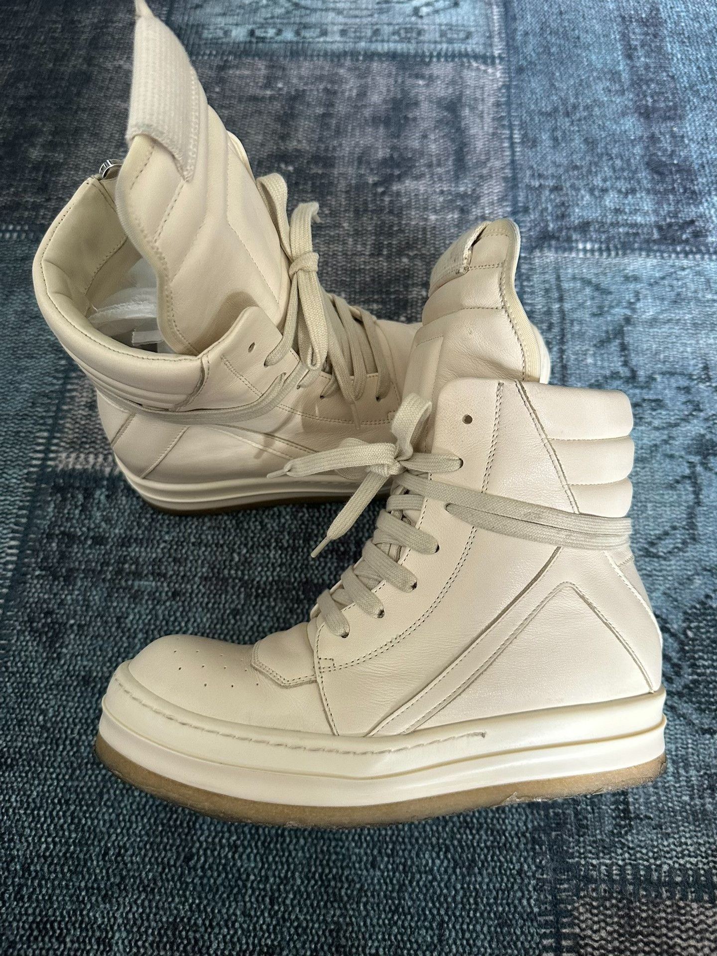 Rick Owens Rick Owens White Inverted Triangle Sneakers Size US 6 / IT 36 - 3 Thumbnail