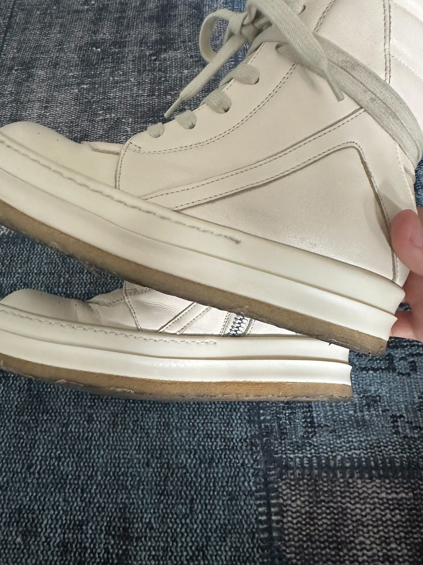 Rick Owens Rick Owens White Inverted Triangle Sneakers Size US 6 / IT 36 - 9 Thumbnail