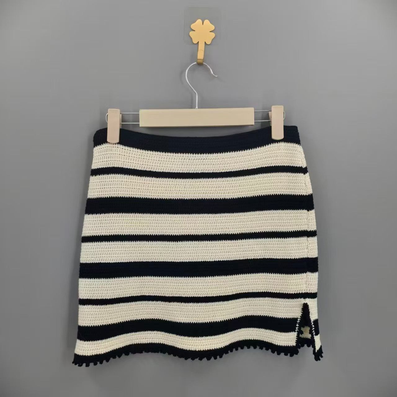 Miu Miu MIU MIU Beige Striped Casual Knit Skirt Size 36" / US 14 / IT 50 - 2 Thumbnail