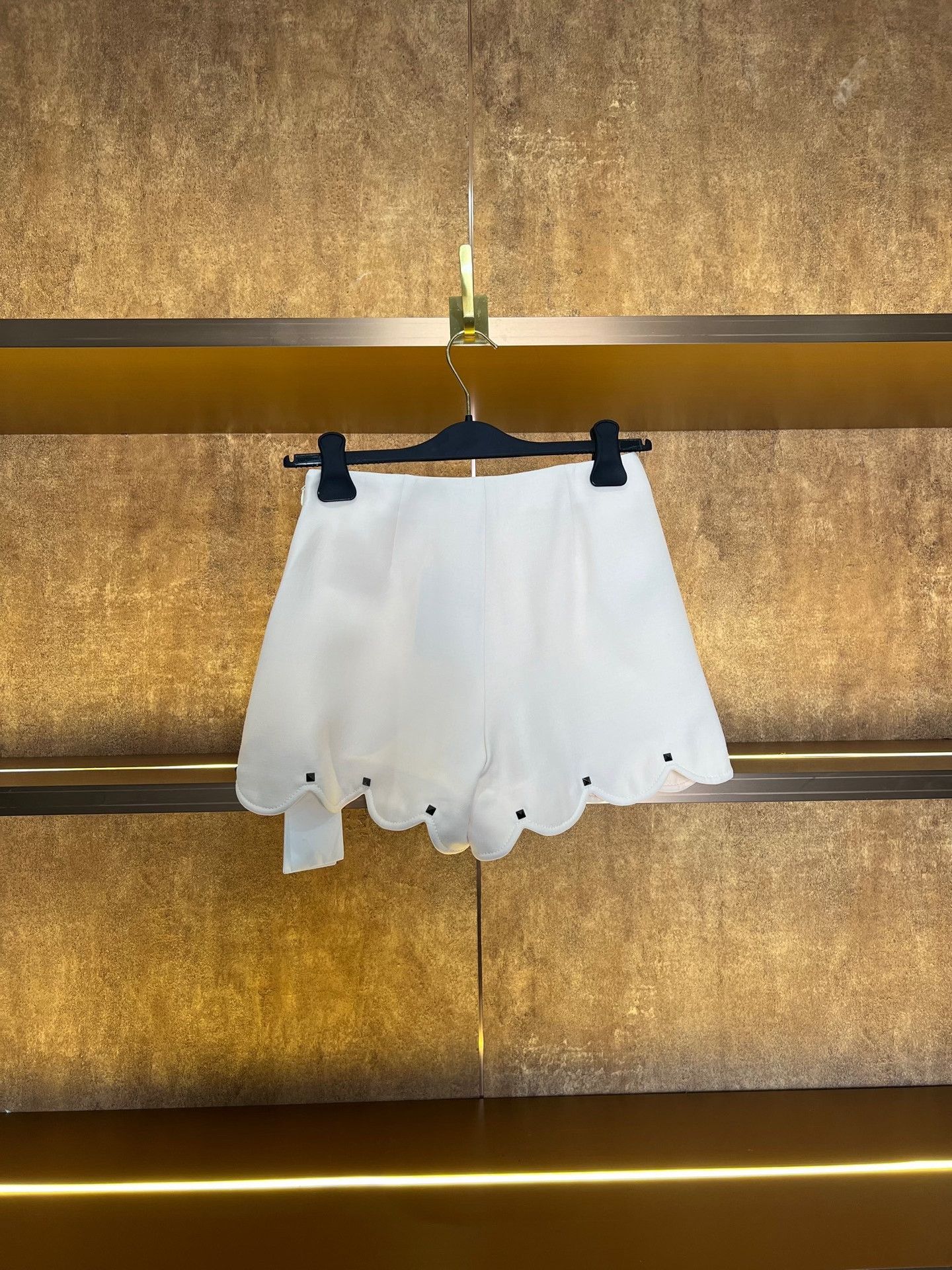 Valentino Valentino Hem Rivet Lace Shorts Size 36" / US 14 / IT 50 - 2 Thumbnail