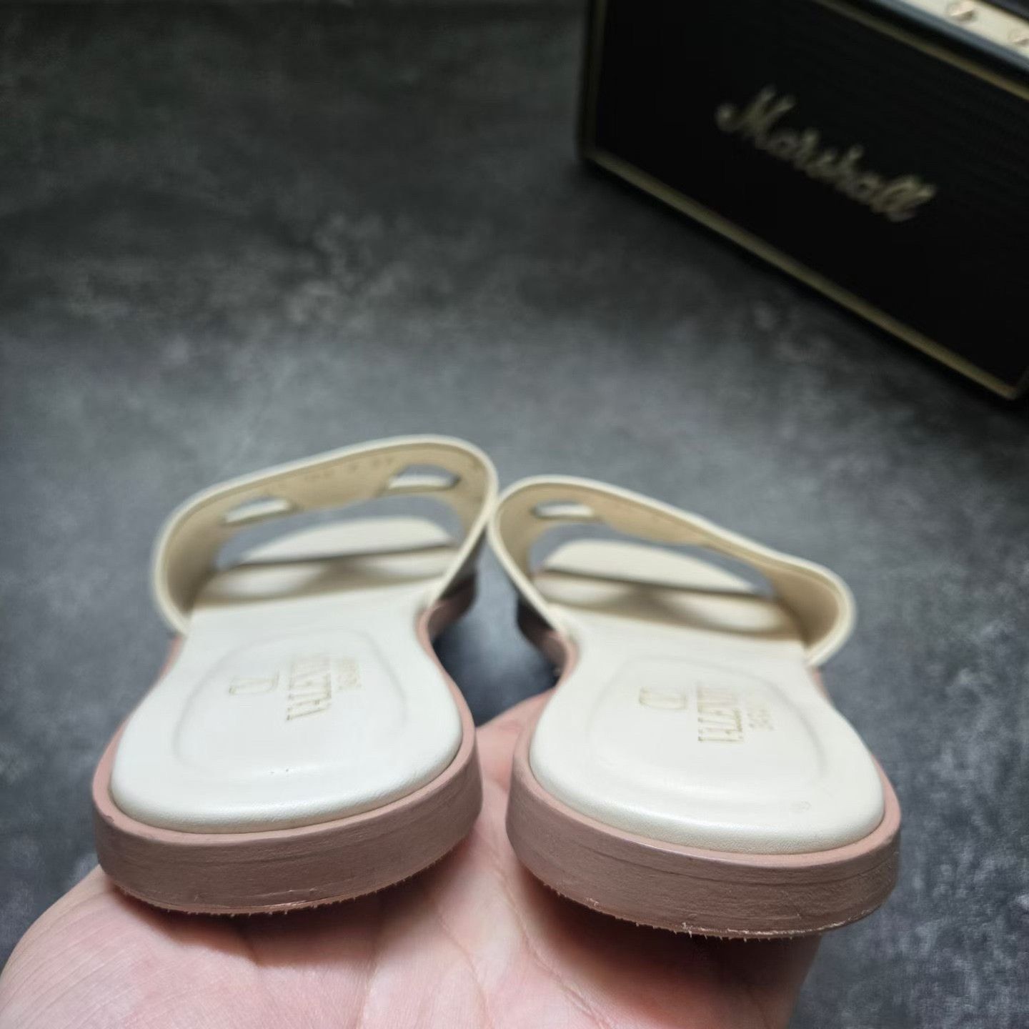 Valentino Valentino Cut-Out Logo Flat Sandals Size US 6 / IT 36 - 3 Thumbnail