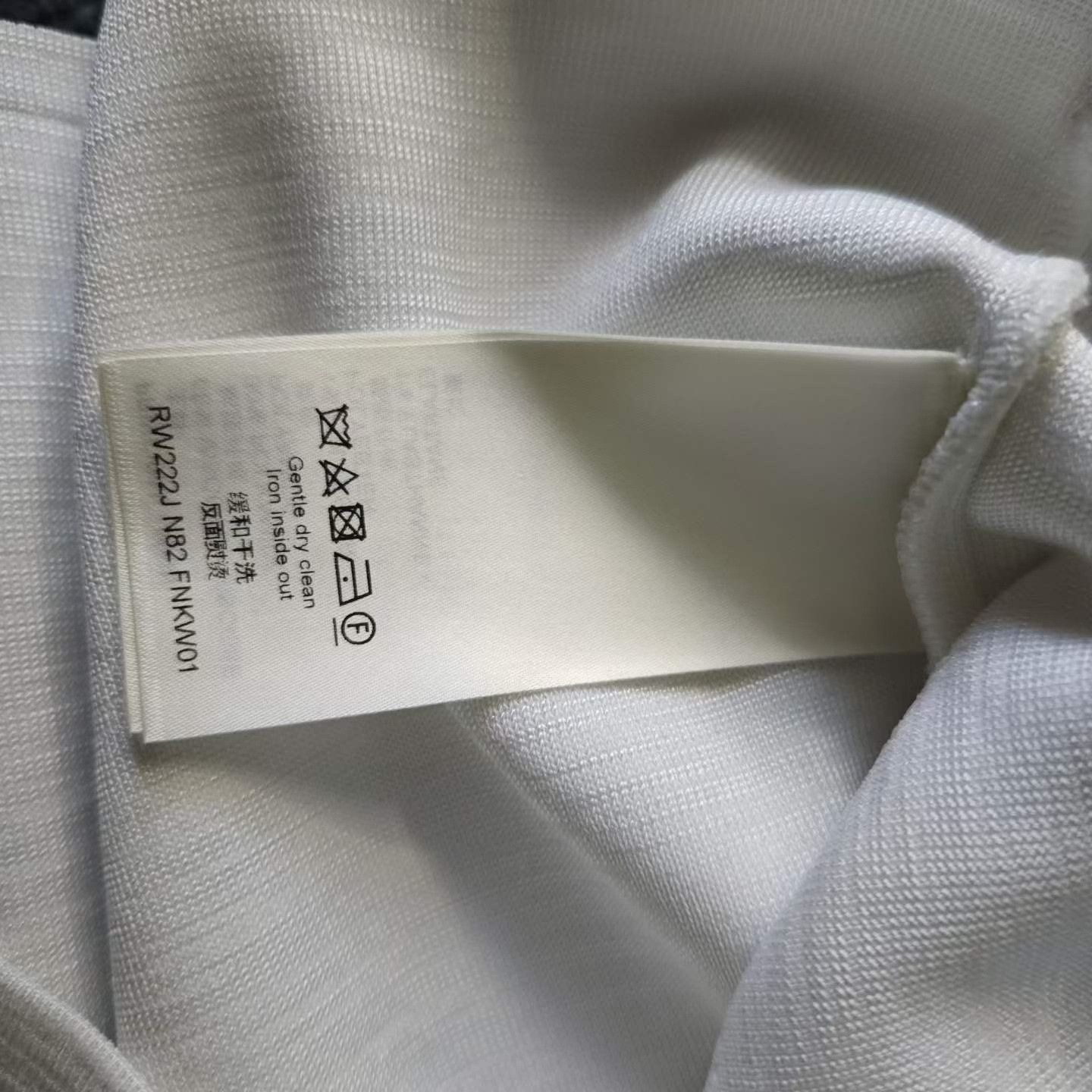 Louis Vuitton Louis Vuitton White Hollow-Out All-Over Print Tank Size S / US 4 / IT 40 - 6 Thumbnail