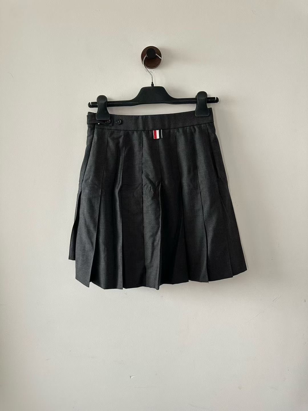 Thom Browne Thom Browne Dark Gray Wool Pleated Skirt Size 36" / US 14 / IT 50 - 2 Thumbnail