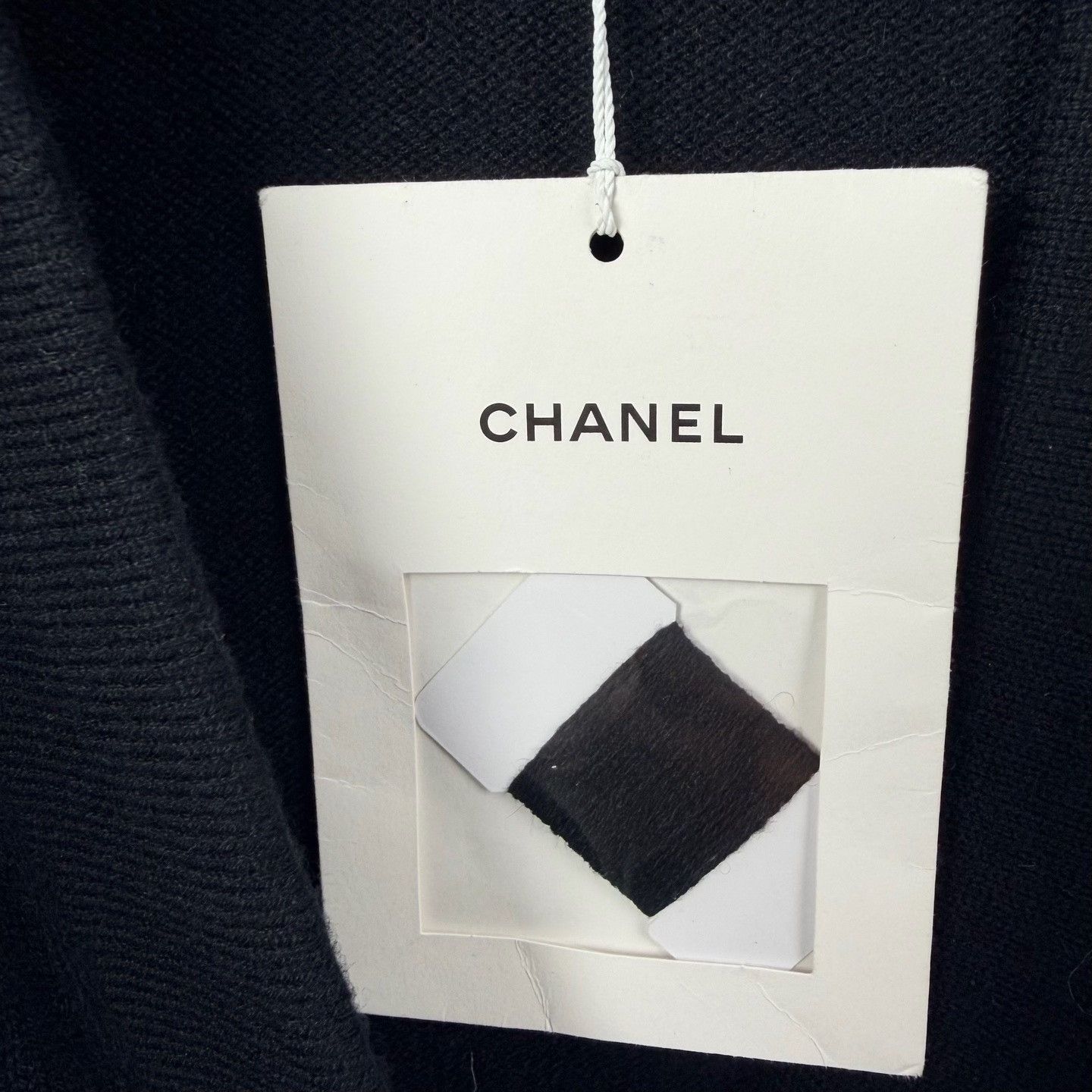 Chanel Chanel 22A Crystal Logo Cardigan Coat Size S / US 4 / IT 40 - 5 Thumbnail