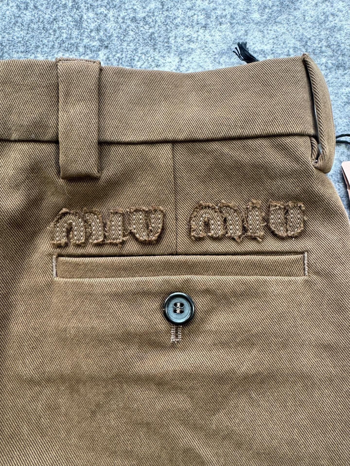 Miu Miu Miu Miu Brown Embroidered Logo Shorts Size 36" / US 14 / IT 50 - 6 Thumbnail