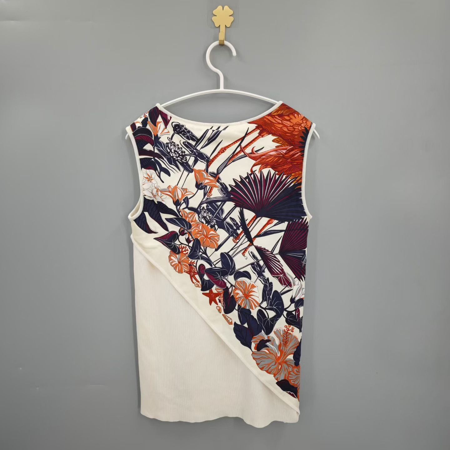 Hermes Hermes Floral Vest Size XS / US 0-2 / IT 36-38 - 2 Thumbnail