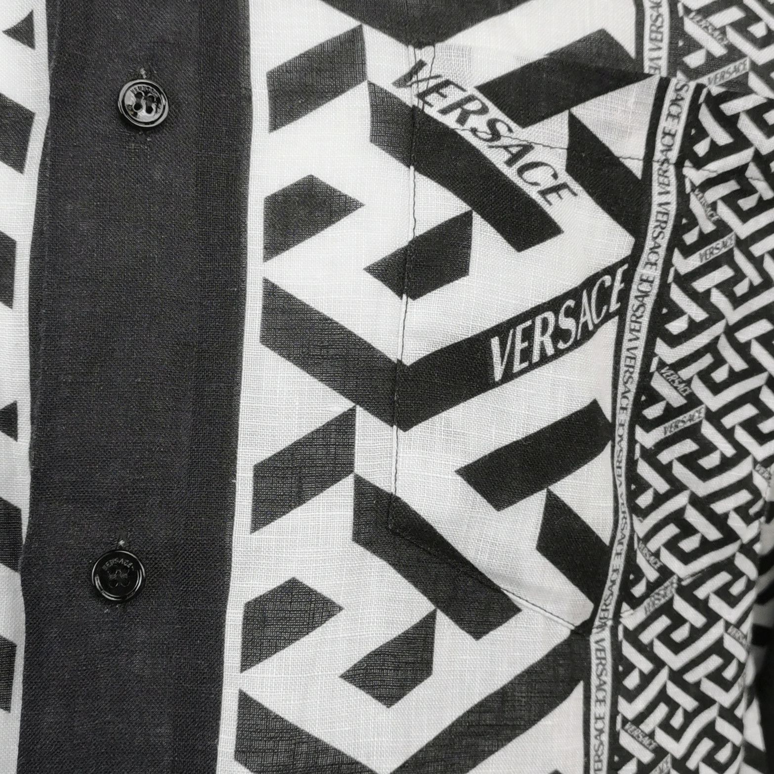 Versace Versace Men xs Button Ups Size US XS / EU 42 / 0 - 3 Thumbnail