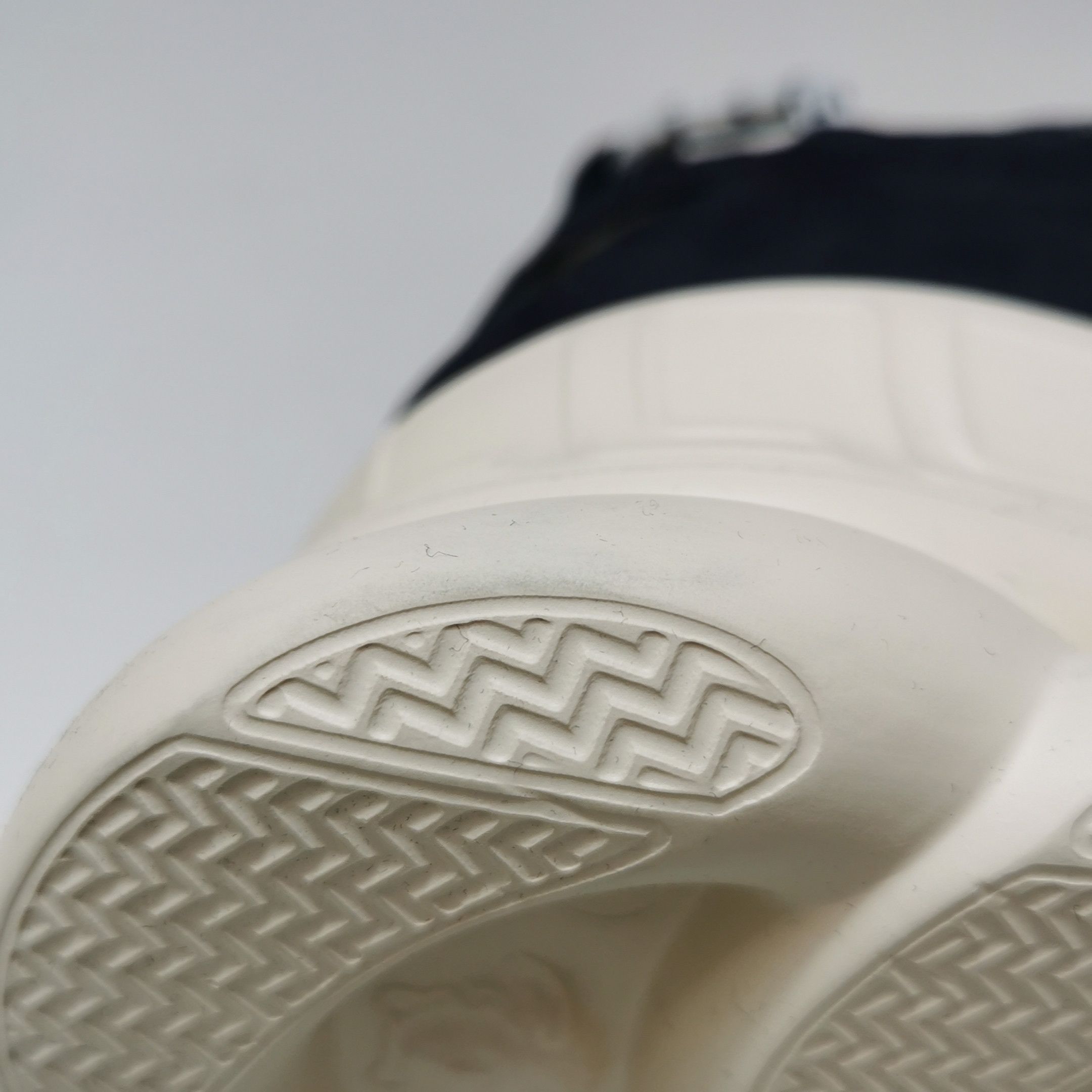 Versace Versace Men 7 Lowtop Sneakers Size US 7 / EU 40 - 9 Thumbnail