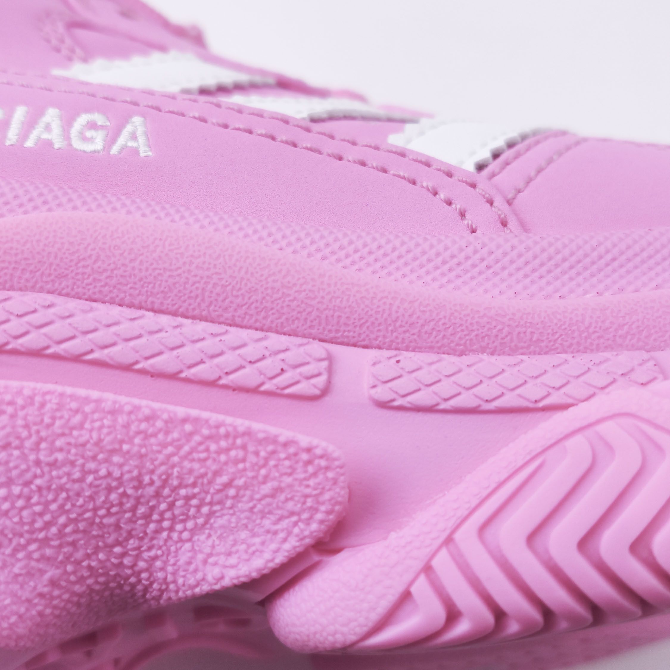 Balenciaga Balenciaga Women 9 Lowtop Sneakers Size US 9 / IT 39 - 10 Thumbnail