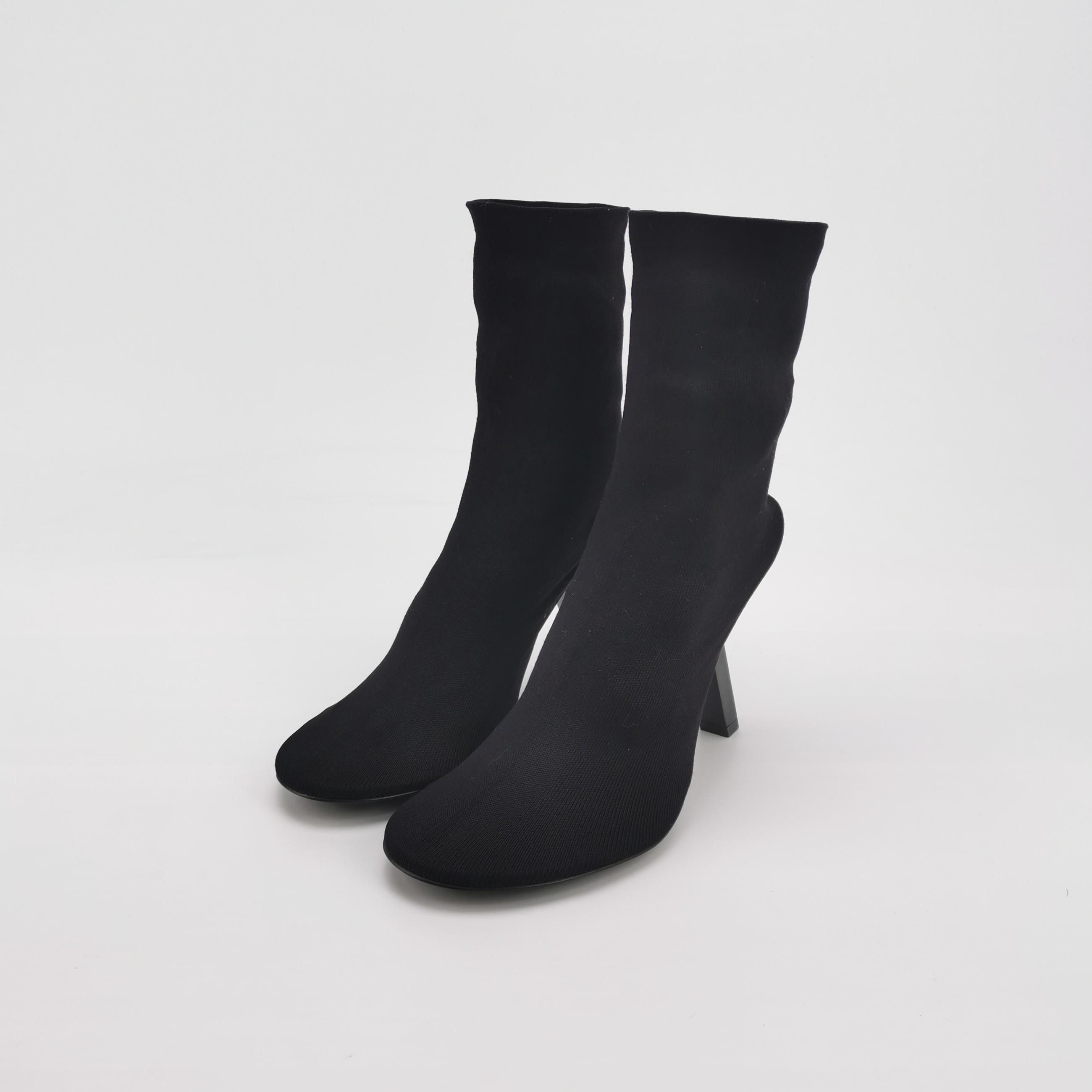 Balenciaga Balenciaga Women 5 Boots Size US 5 / IT 35 - 2 Thumbnail