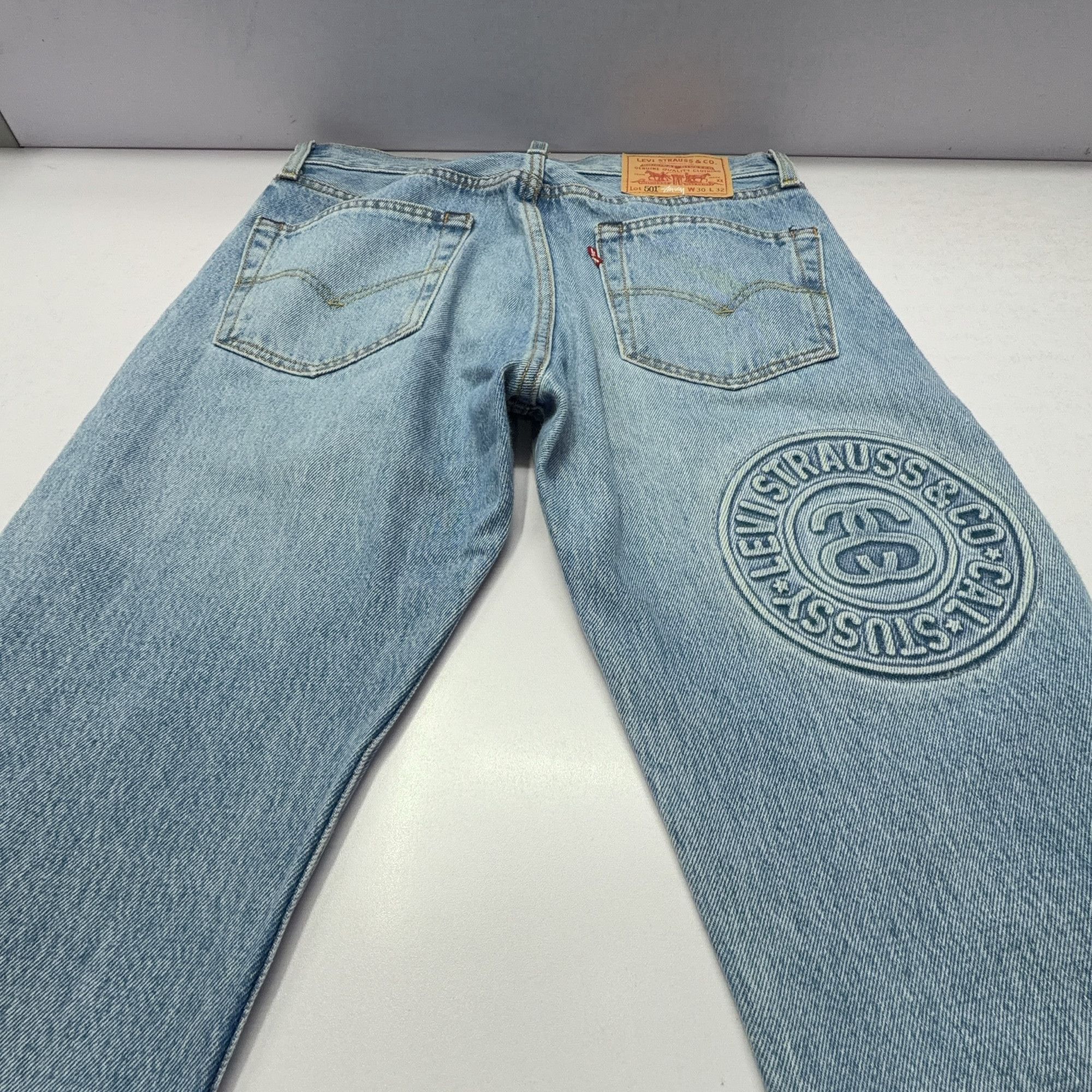 Levi's × Stussy Stussy x Levi's Embossed Logo Denim Jeans Size 30 Size US 30 / EU 46 - 9 Thumbnail