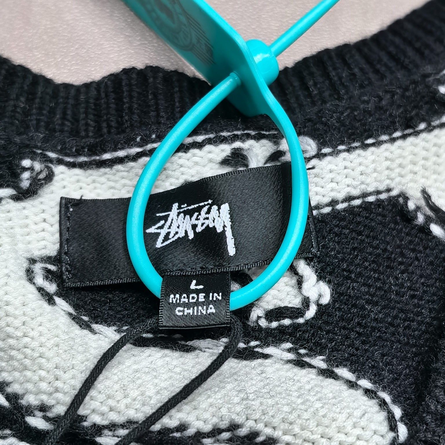 Stussy Stussy Stacked Logo Sweater Vest Size L Size US L / EU 52-54 / 3 - 4 Thumbnail