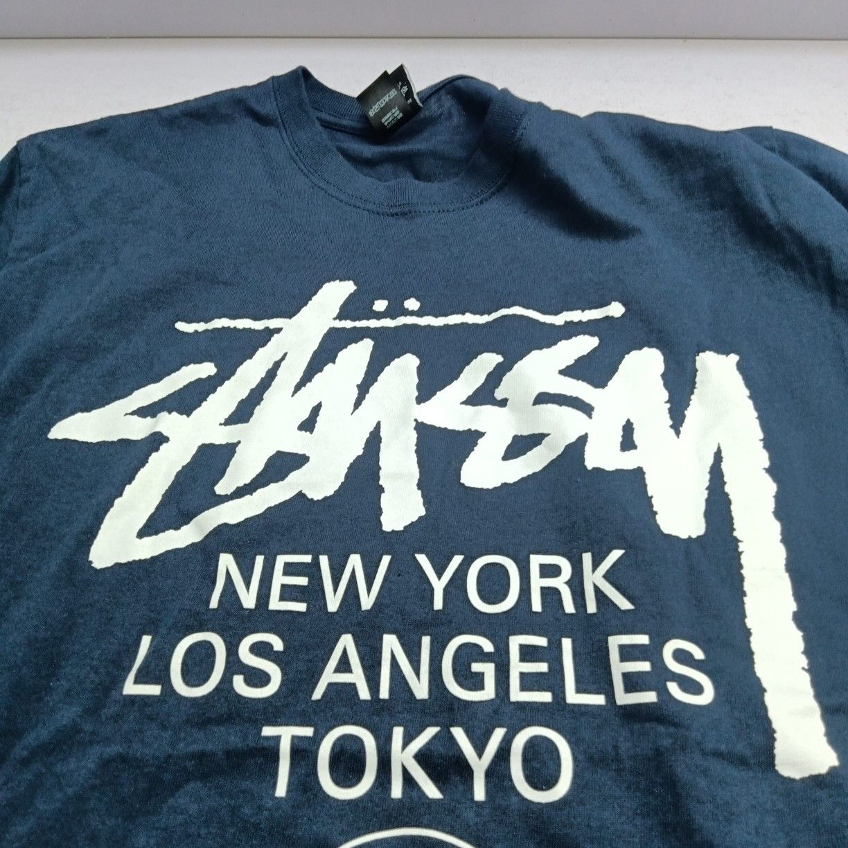 Stussy Stussy World Tour Logo T-Shirt Size L Size US L / EU 52-54 / 3 - 6 Thumbnail