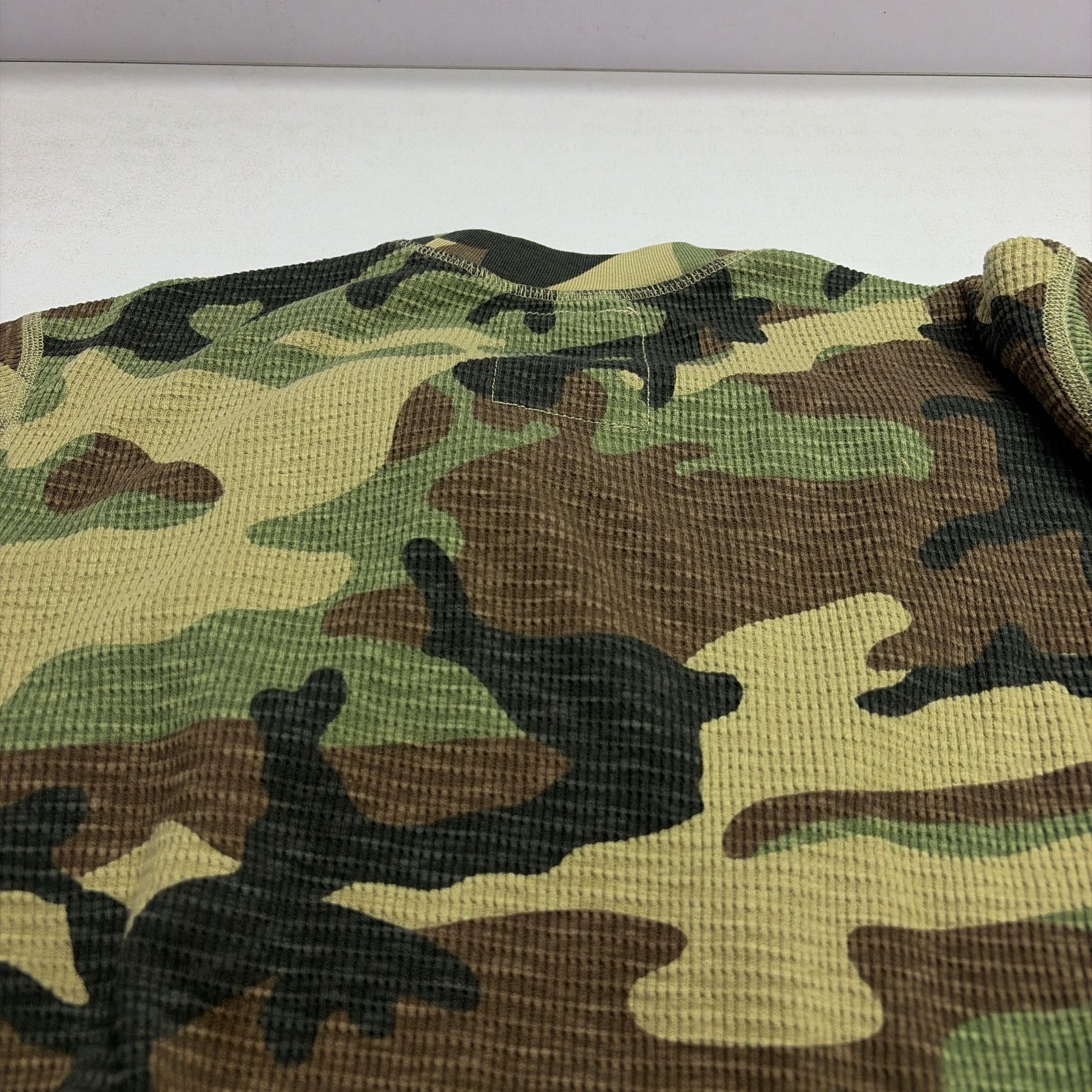 Stussy Stussy Camo Thermal Long Sleeve T-Shirt Size S Size US S / EU 44-46 / 1 - 7 Thumbnail