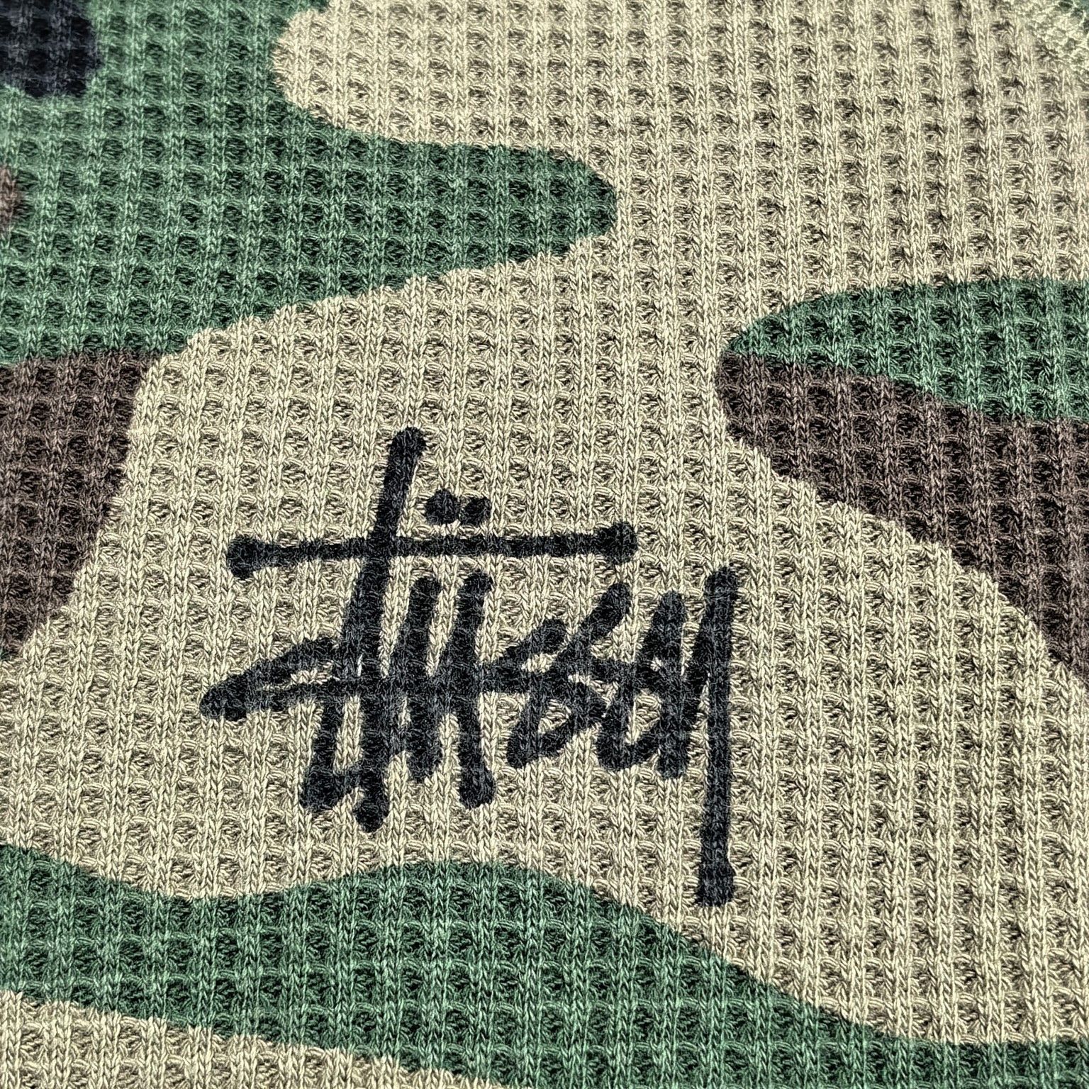 Stussy Stussy Camo Waffle Thermal Long Sleeve T-Shirt Size L Size US L / EU 52-54 / 3 - 5 Thumbnail