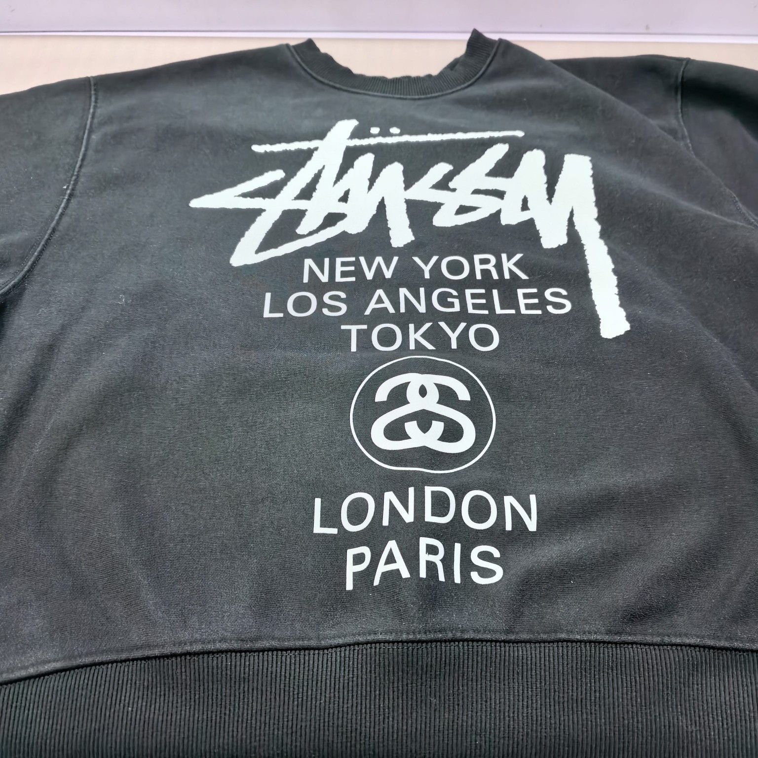 Stussy Stüssy World Tour Crewneck Sweatshirt Size M Size US M / EU 48-50 / 2 - 14 Thumbnail