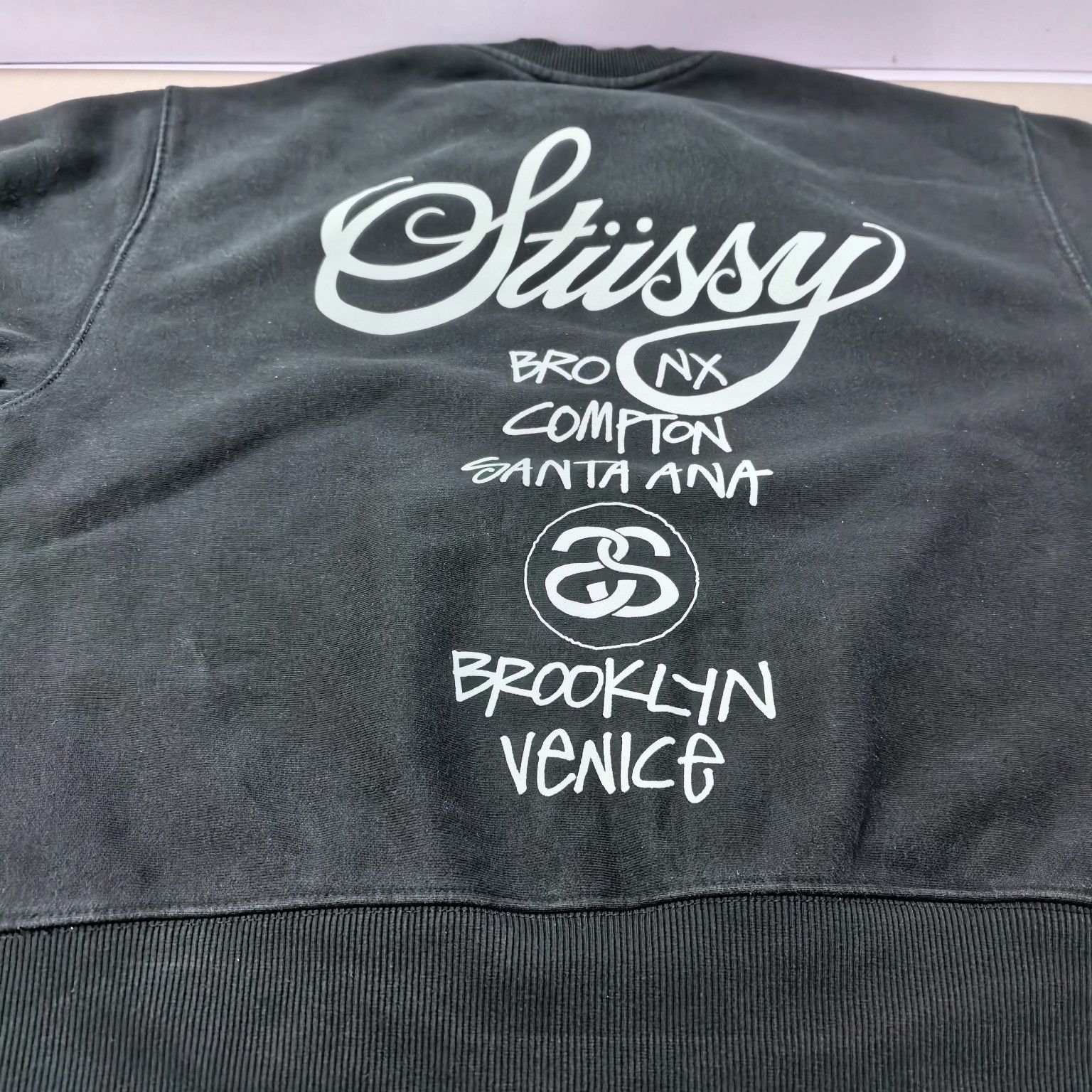 Stussy Stüssy World Tour Crewneck Sweatshirt Size M Size US M / EU 48-50 / 2 - 16 Thumbnail