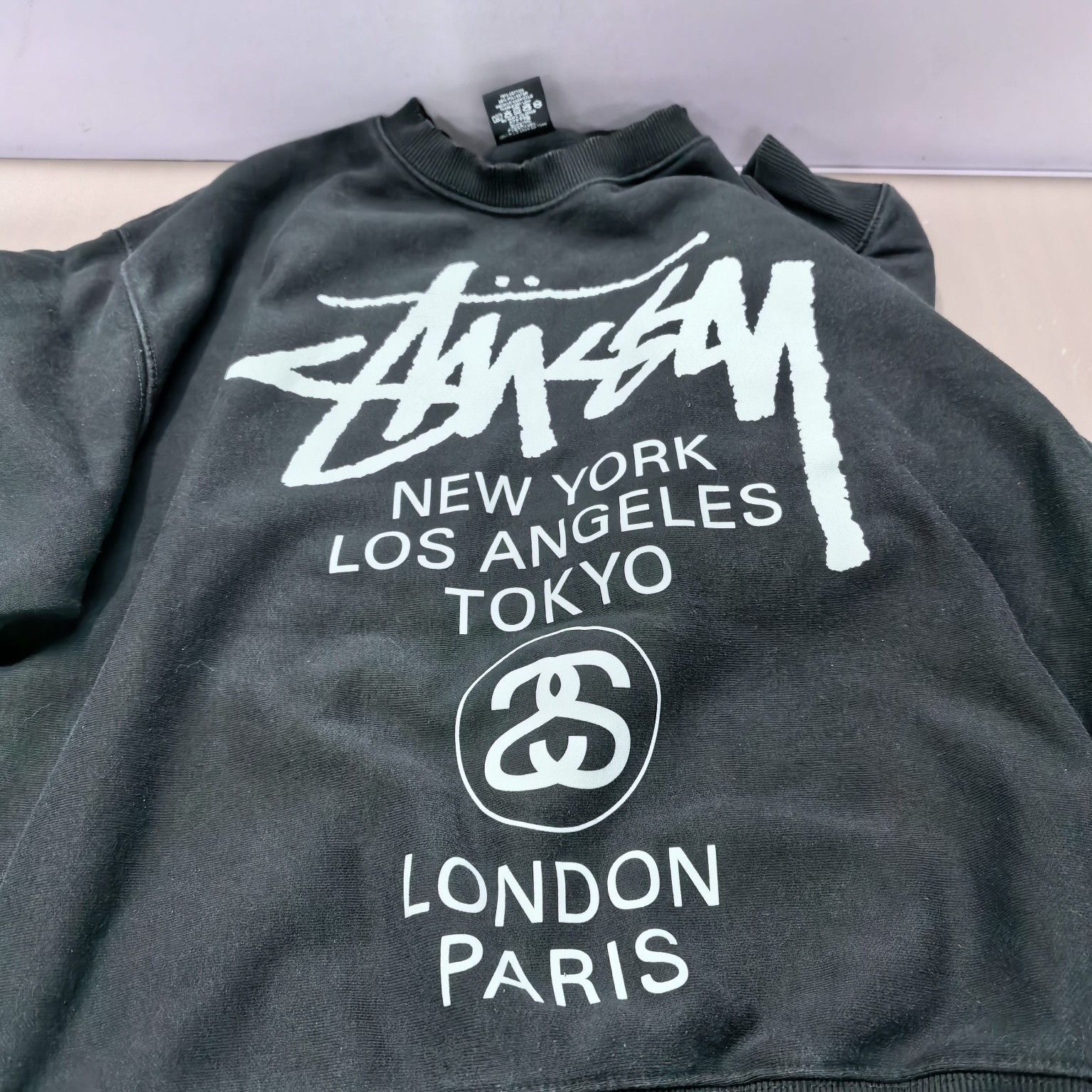 Stussy Stüssy World Tour Crewneck Sweatshirt Size M Size US M / EU 48-50 / 2 - 3 Thumbnail