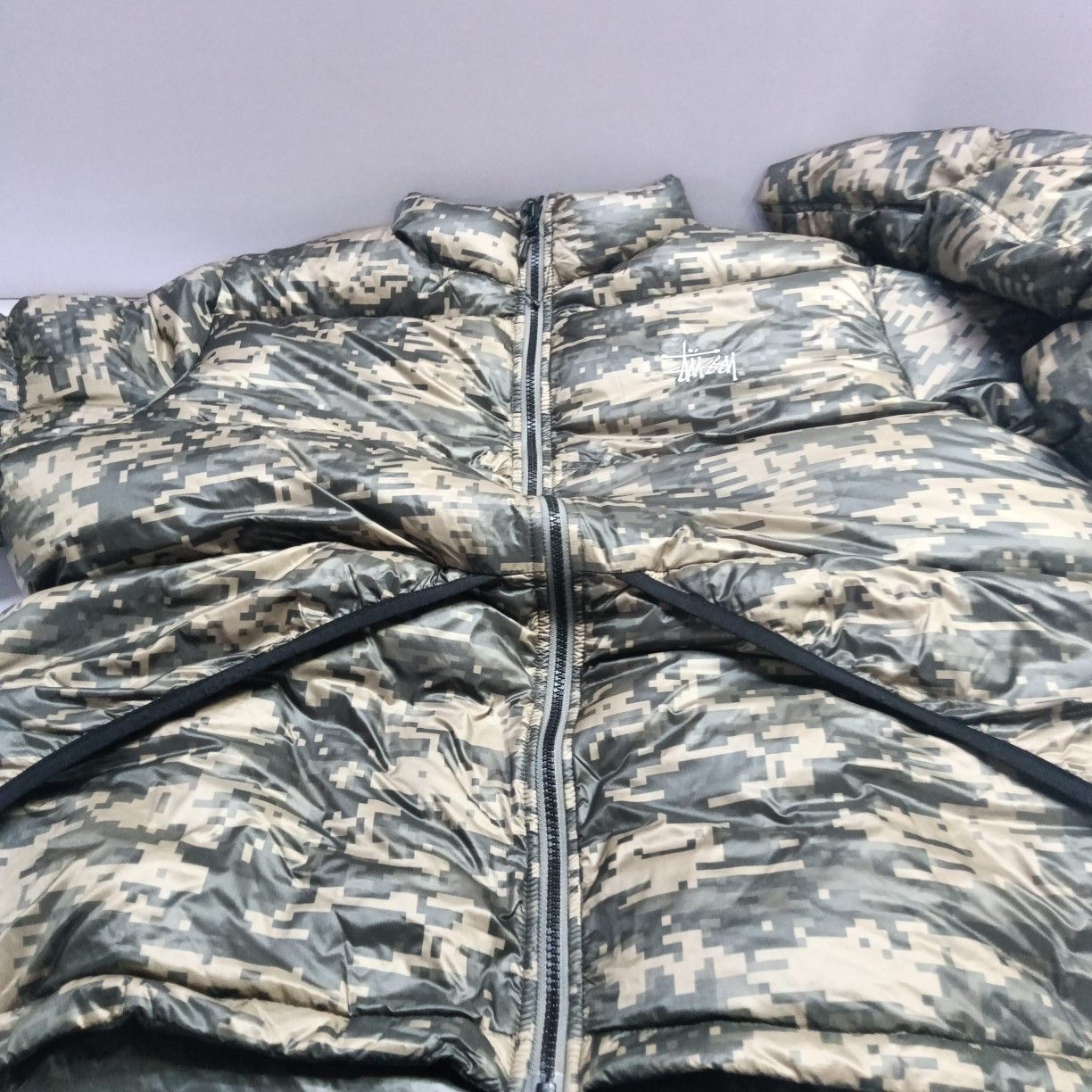 Stussy Stussy Digital Camo Down Jacket Size L Size US L / EU 52-54 / 3 - 9 Thumbnail