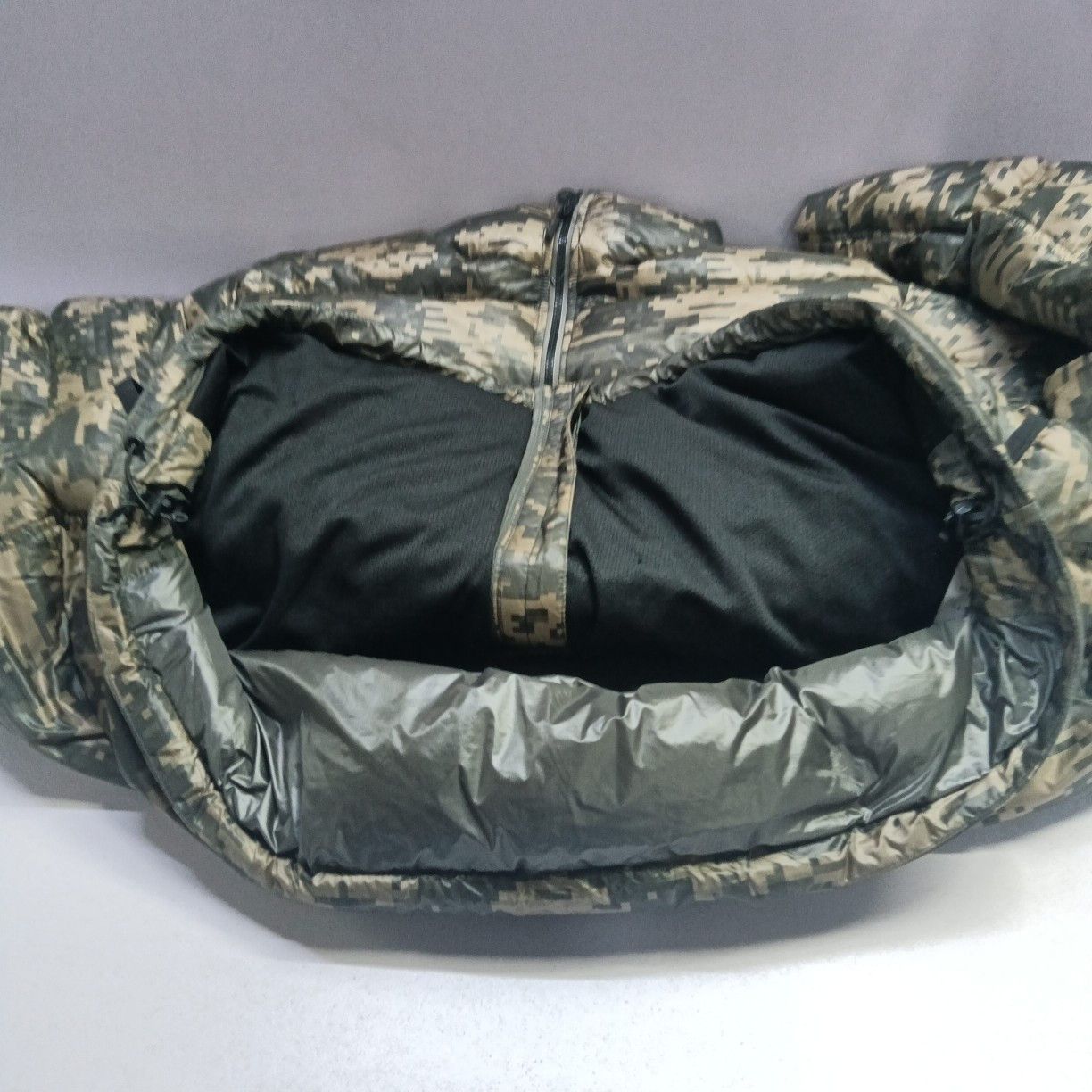 Stussy Stussy Digital Camo Down Jacket Size L Size US L / EU 52-54 / 3 - 10 Thumbnail