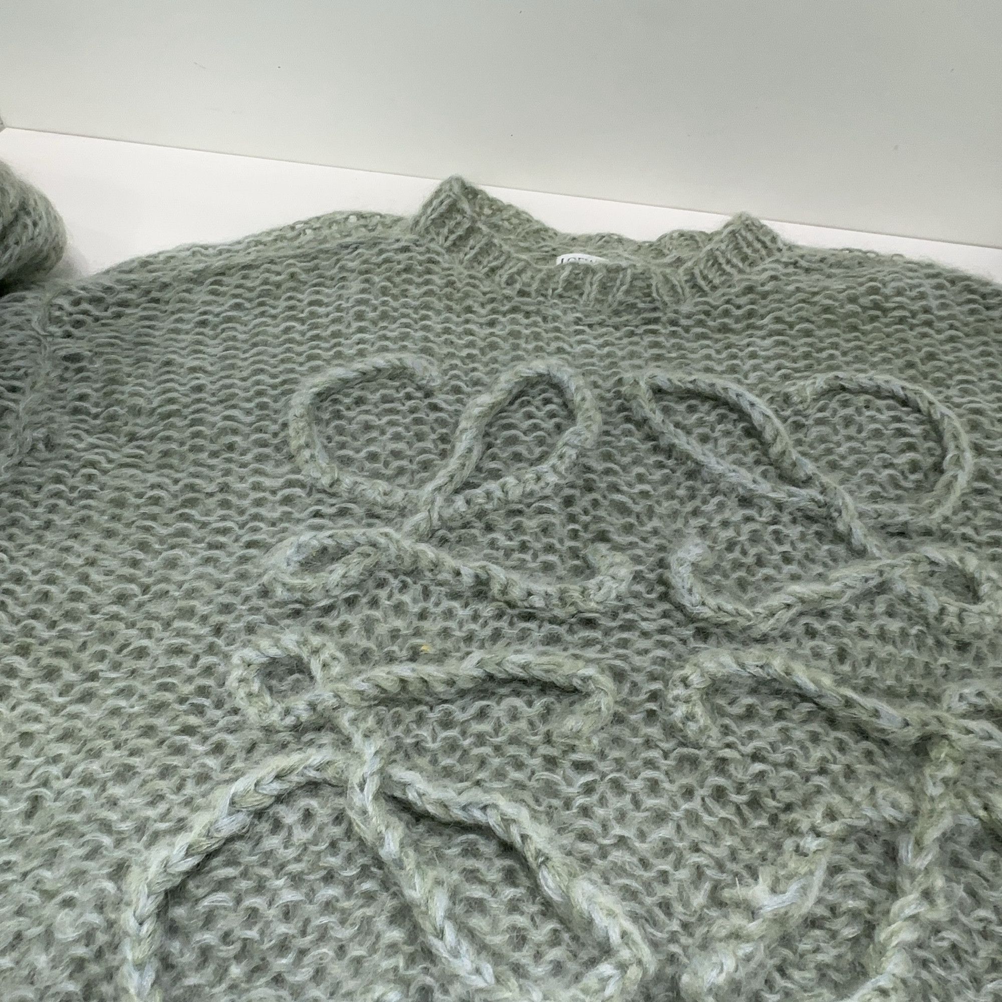 Loewe LOEWE Anagram Knit Sweater Green XS Size XS / US 0-2 / IT 36-38 - 7 Thumbnail