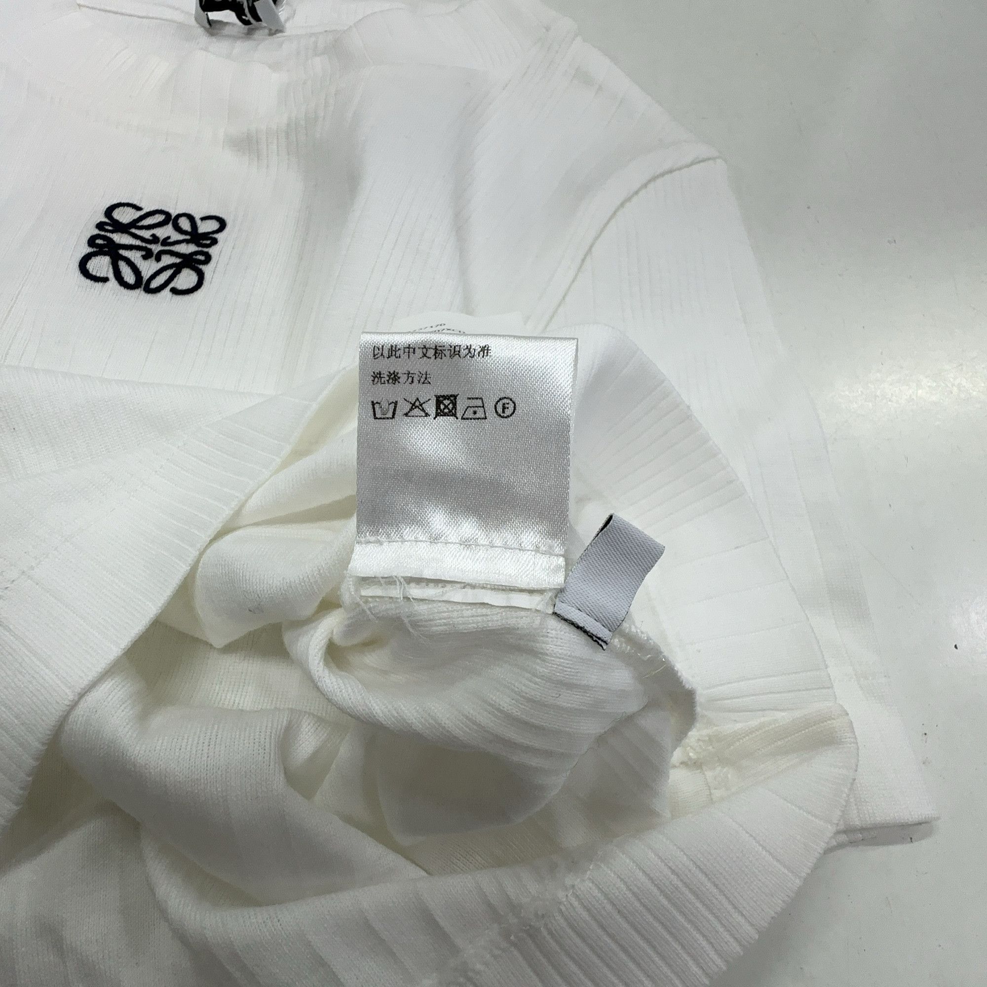 Loewe Loewe Anagram Ribbed Crop Top Size S Size S / US 4 / IT 40 - 4 Thumbnail