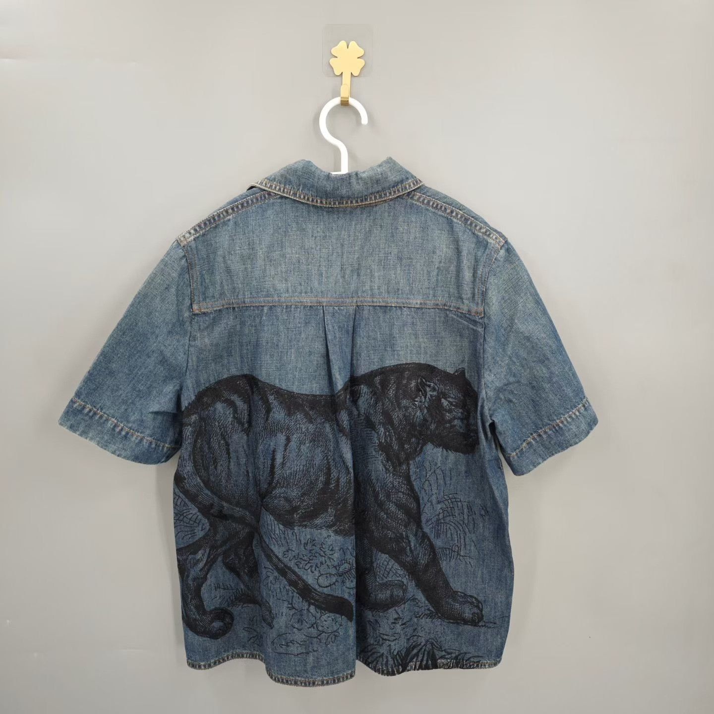 Dior DIOR Blue Denim Tiger Bee Embroidery Shirt Size S / US 4 / IT 40 - 2 Thumbnail