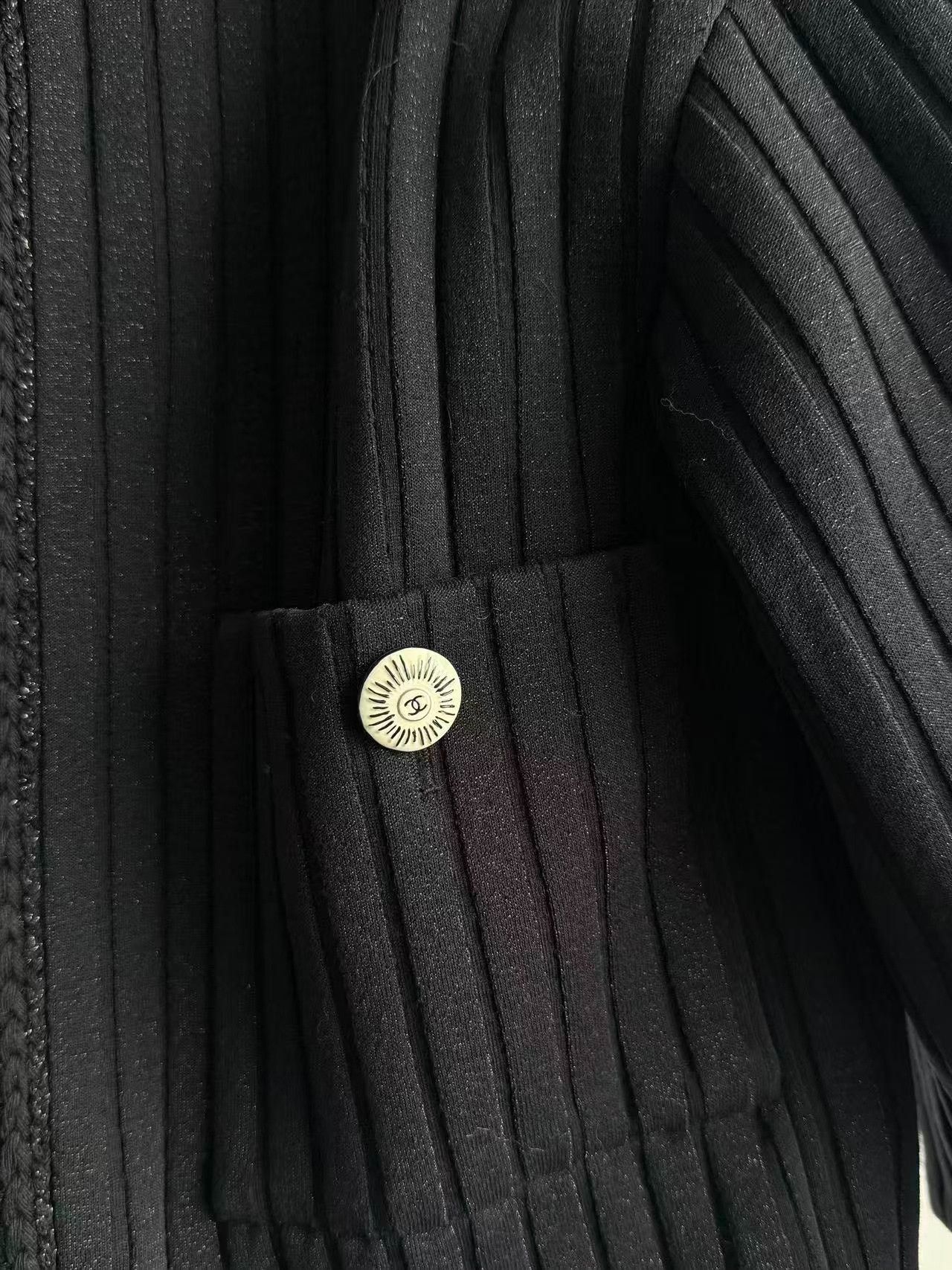 Chanel Chanel 22C Black Vertical Stripe Jacket Size S / US 4 / IT 40 - 3 Thumbnail