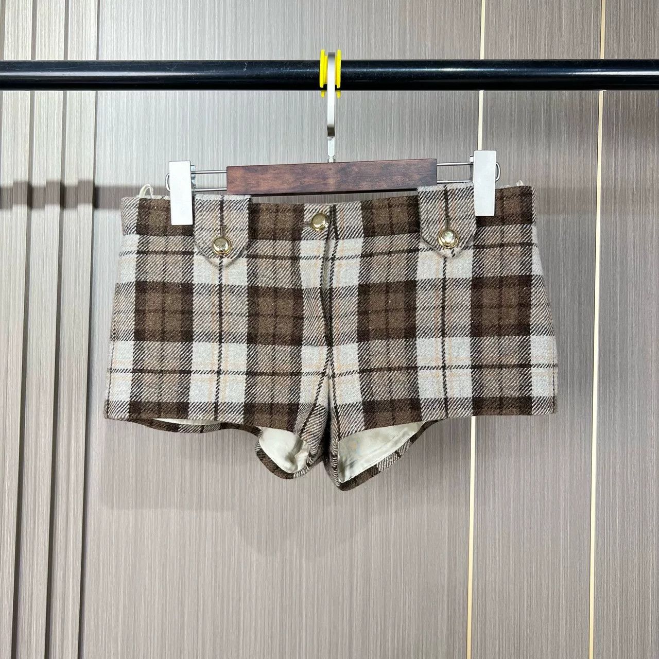 Miu Miu Miu Miu Plaid Embroidered Gold Button Shorts Size 36" / US 14 / IT 50 - 2 Thumbnail