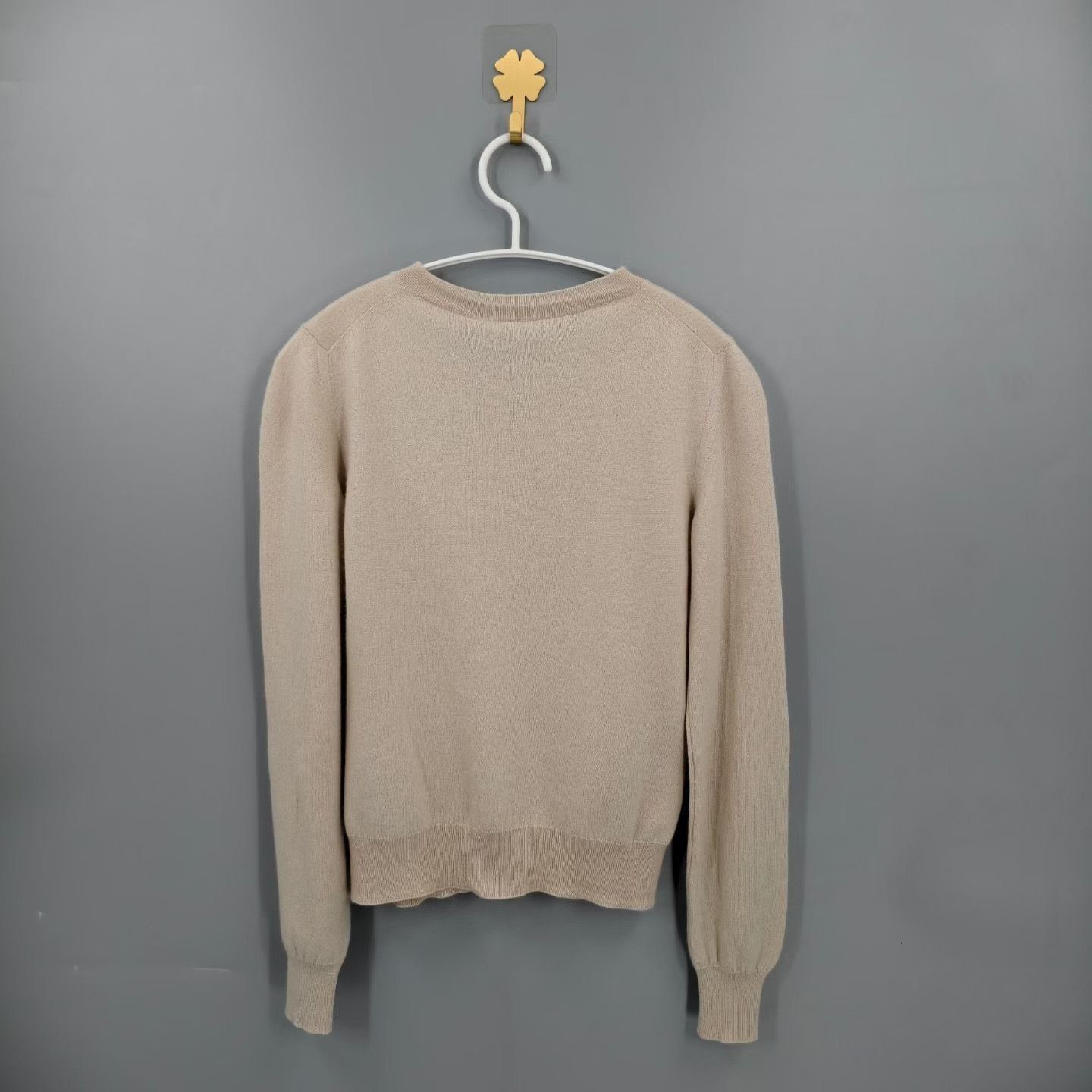 Miu Miu MIU MIU Logo Cashmere Cardigan Size XS / US 0-2 / IT 36-38 - 2 Thumbnail