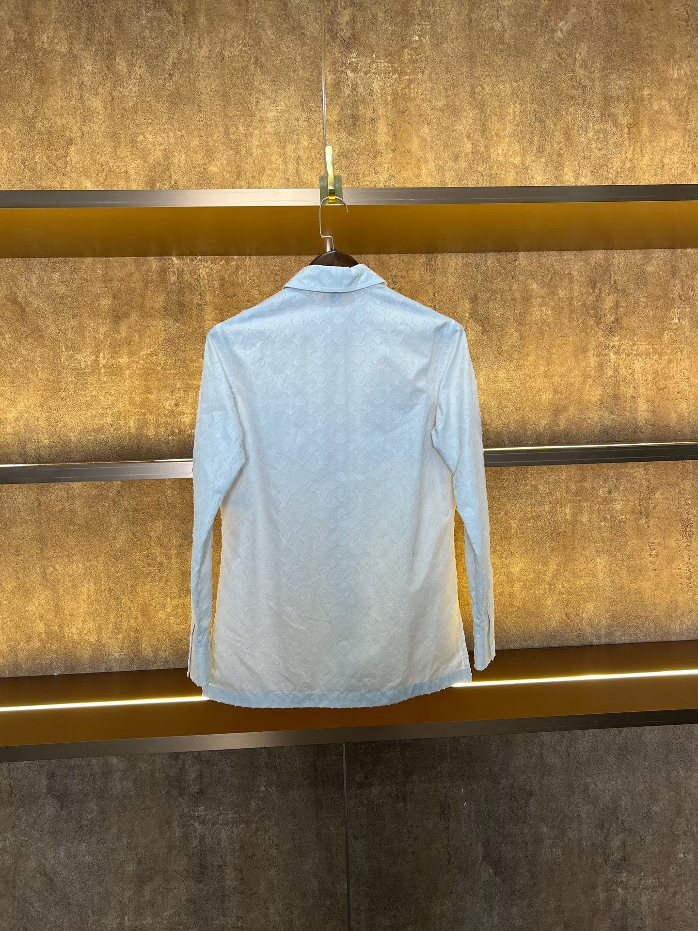 Louis Vuitton Louis Vuitton White Allover Flower Embroidery Shirt Size XS / US 0-2 / IT 36-38 - 2 Thumbnail