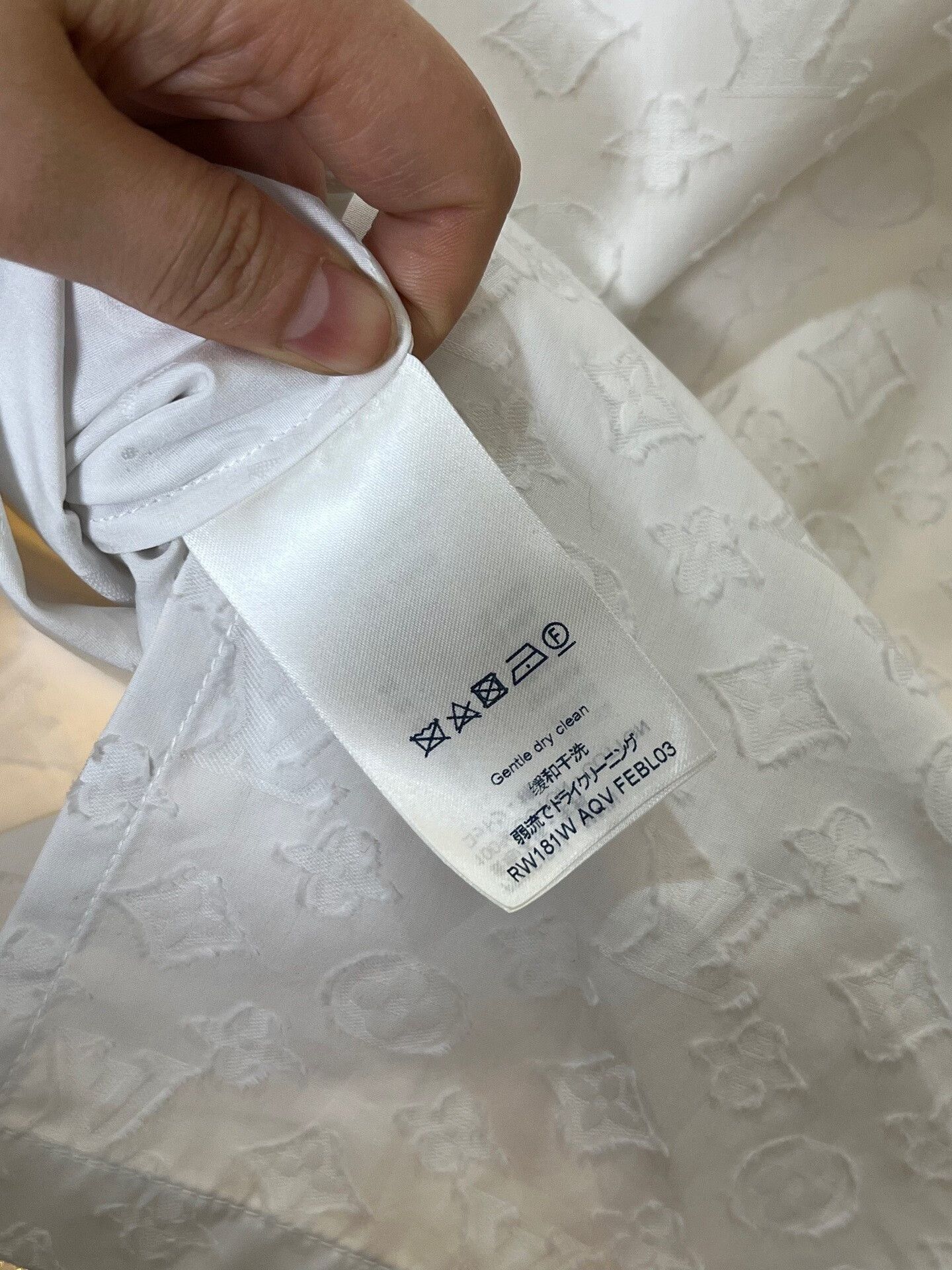 Louis Vuitton Louis Vuitton White Allover Flower Embroidery Shirt Size XS / US 0-2 / IT 36-38 - 4 Thumbnail