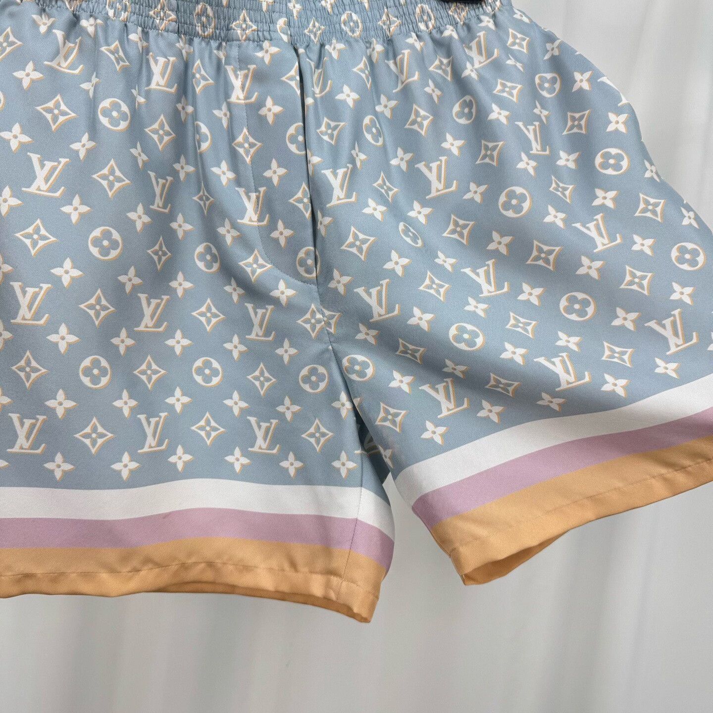 Louis Vuitton Louis Vuitton 23FW Monogram Silk Shorts Size 36" / US 14 / IT 50 - 4 Thumbnail