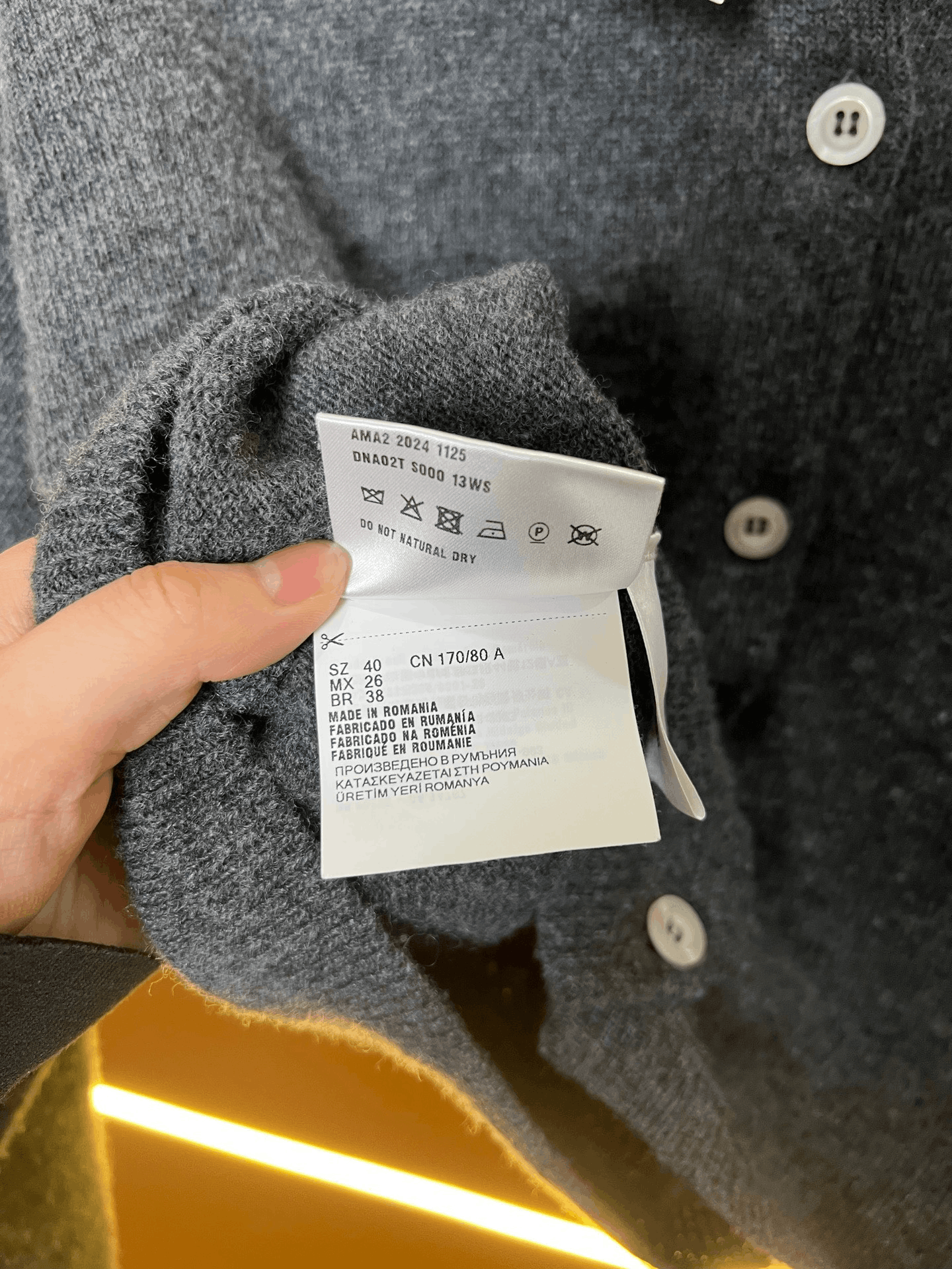 Miu Miu Miumiu Slogan Cashmere Cardigan Size S / US 4 / IT 40 - 5 Thumbnail