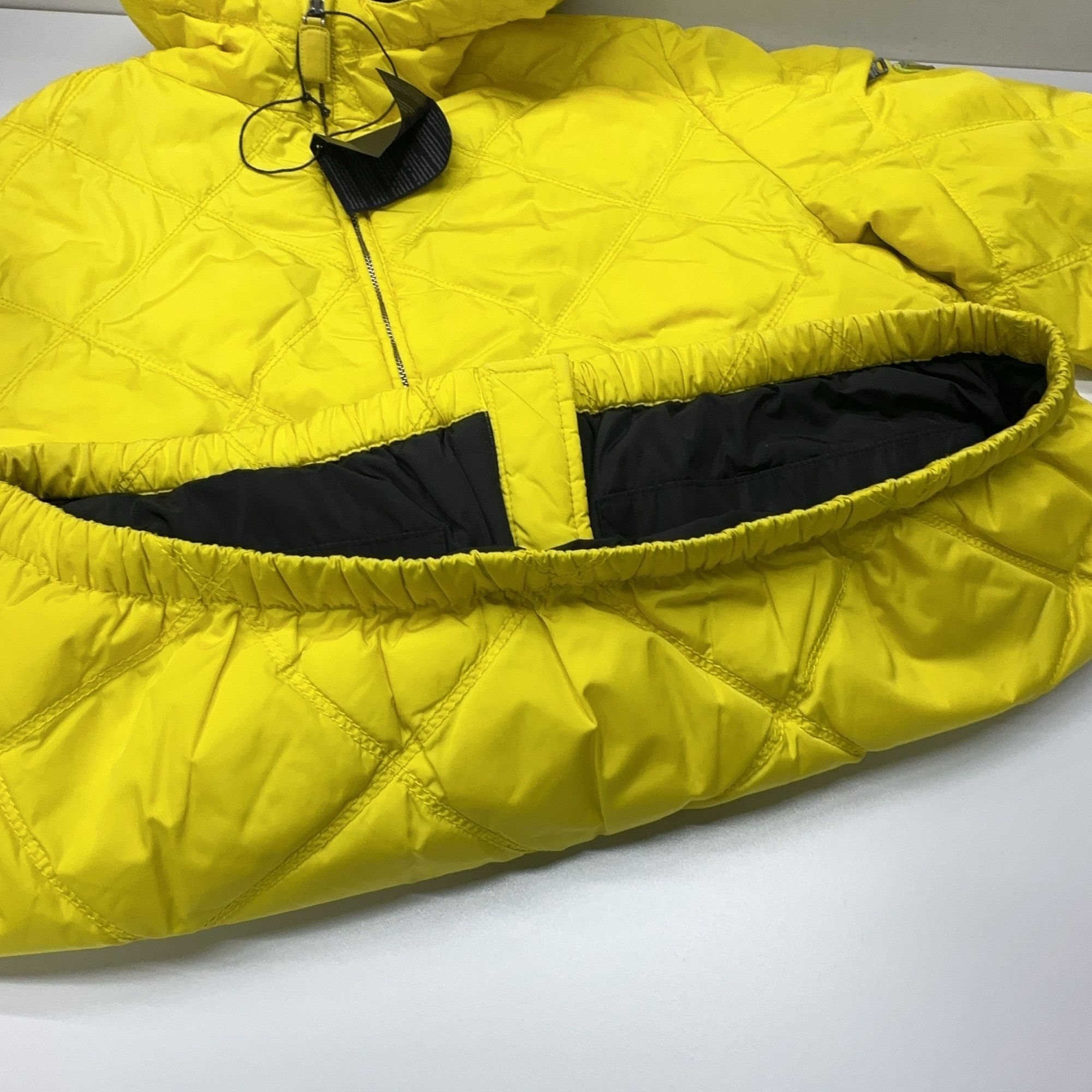 Prada Prada Quilted Hooded Jacket Size 46 Size US S / EU 44-46 / 1 - 10 Thumbnail