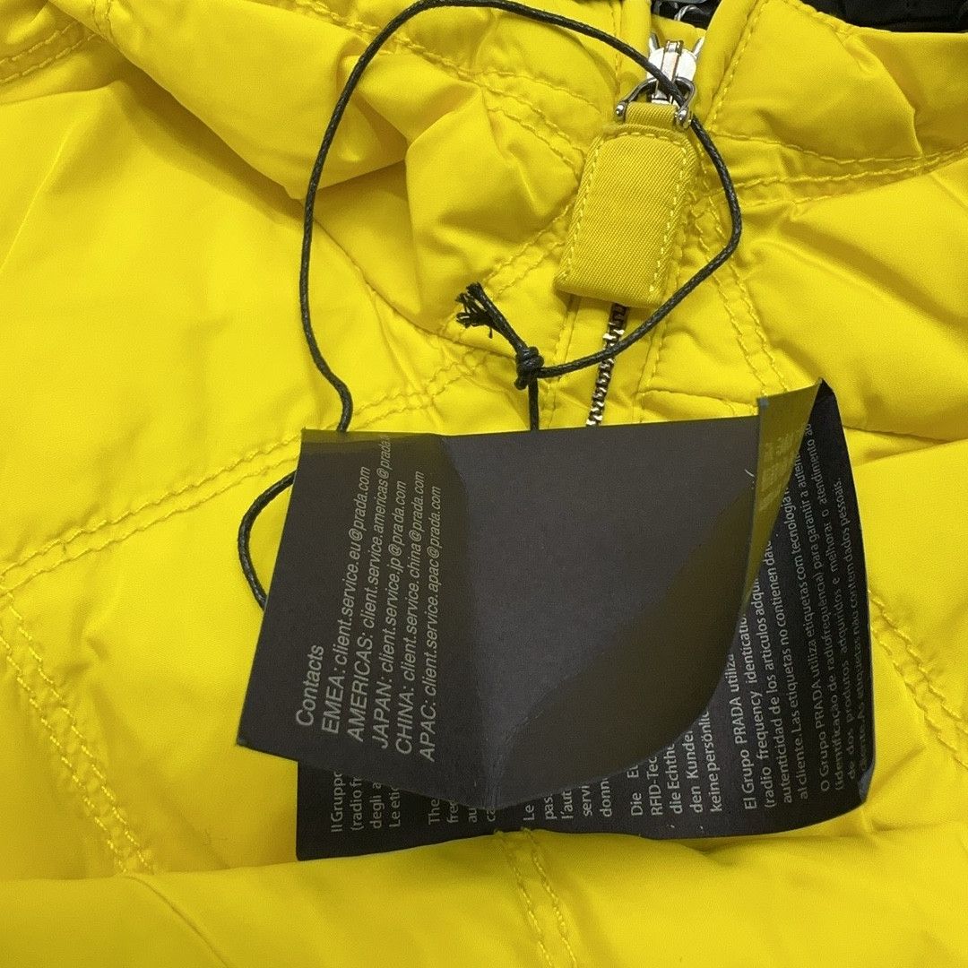 Prada Prada Quilted Hooded Jacket Size 46 Size US S / EU 44-46 / 1 - 5 Thumbnail