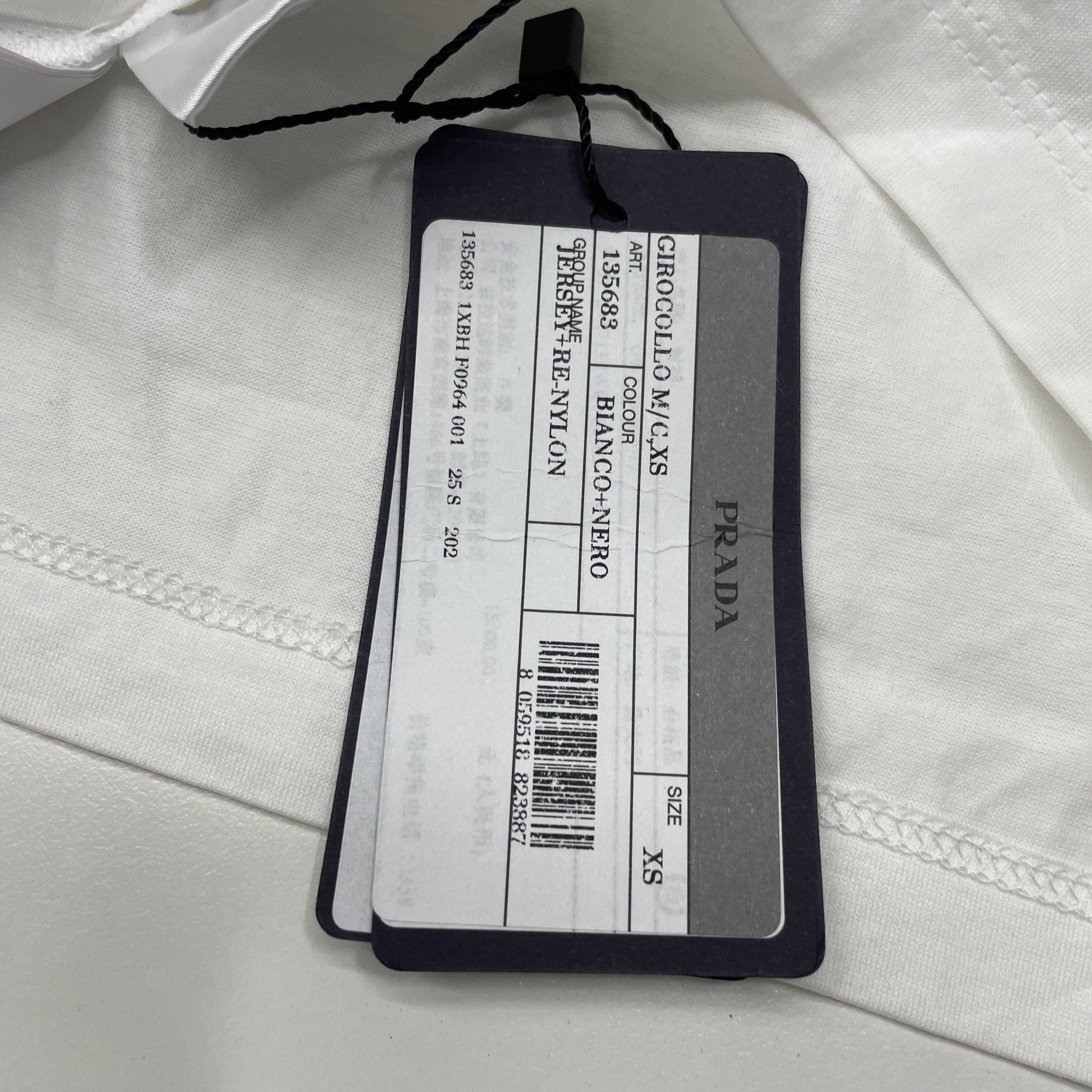 Prada Prada Re-Nylon Pocket T-Shirt Size XS Size US XS / EU 42 / 0 - 5 Thumbnail