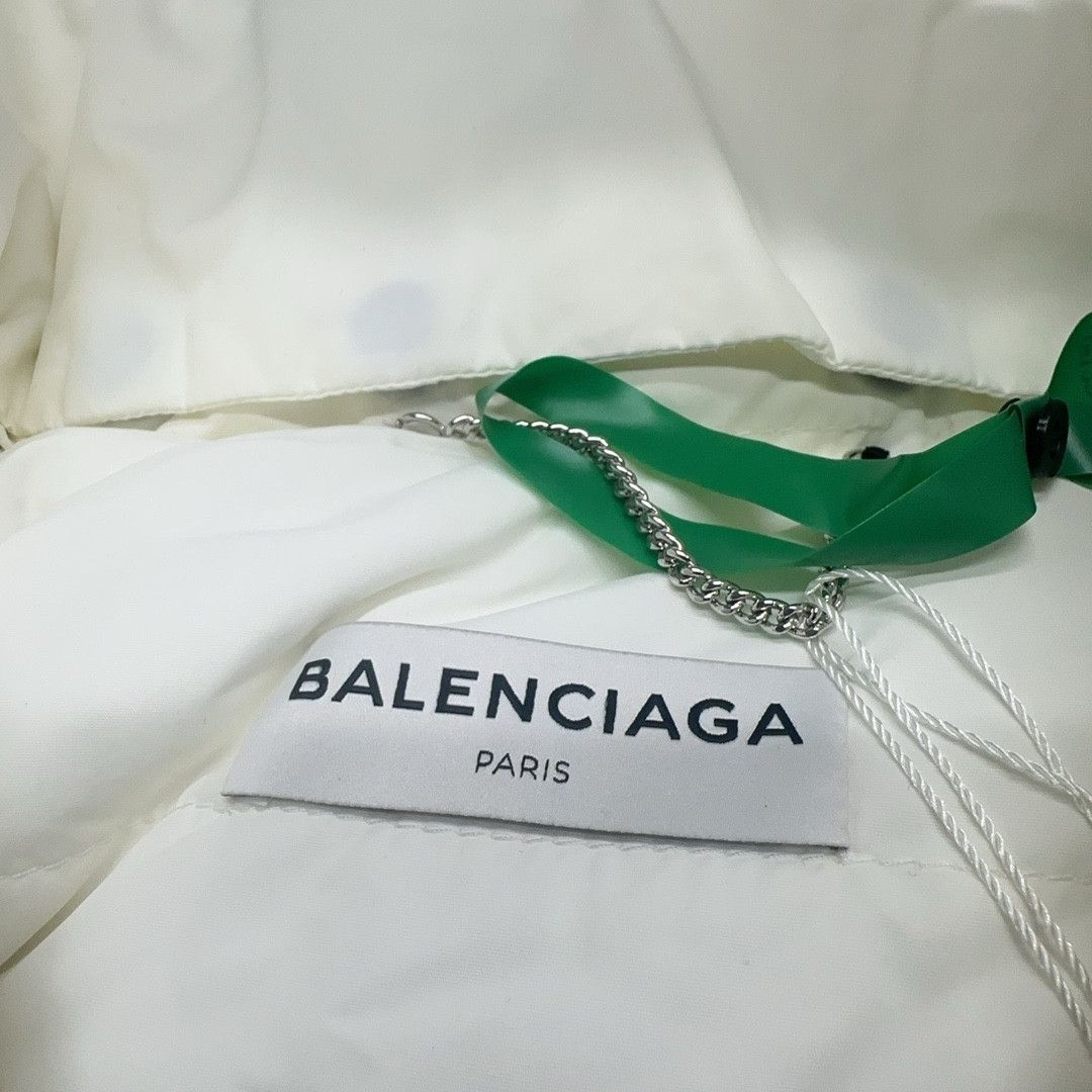 Balenciaga Balenciaga White Puffer Coat Size 36 Size XS / US 0-2 / IT 36-38 - 5 Thumbnail