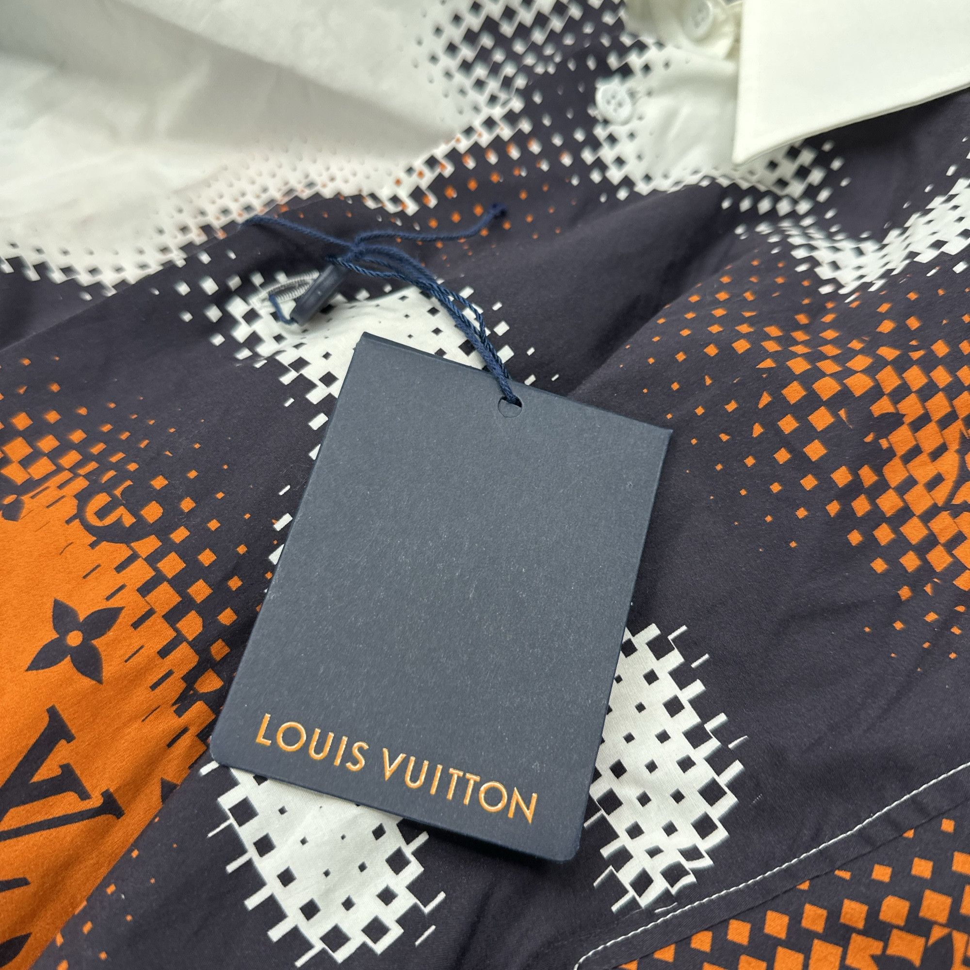 Louis Vuitton Louis Vuitton Monogram Pixel Long Sleeve Shirt L Size US L / EU 52-54 / 3 - 5 Thumbnail