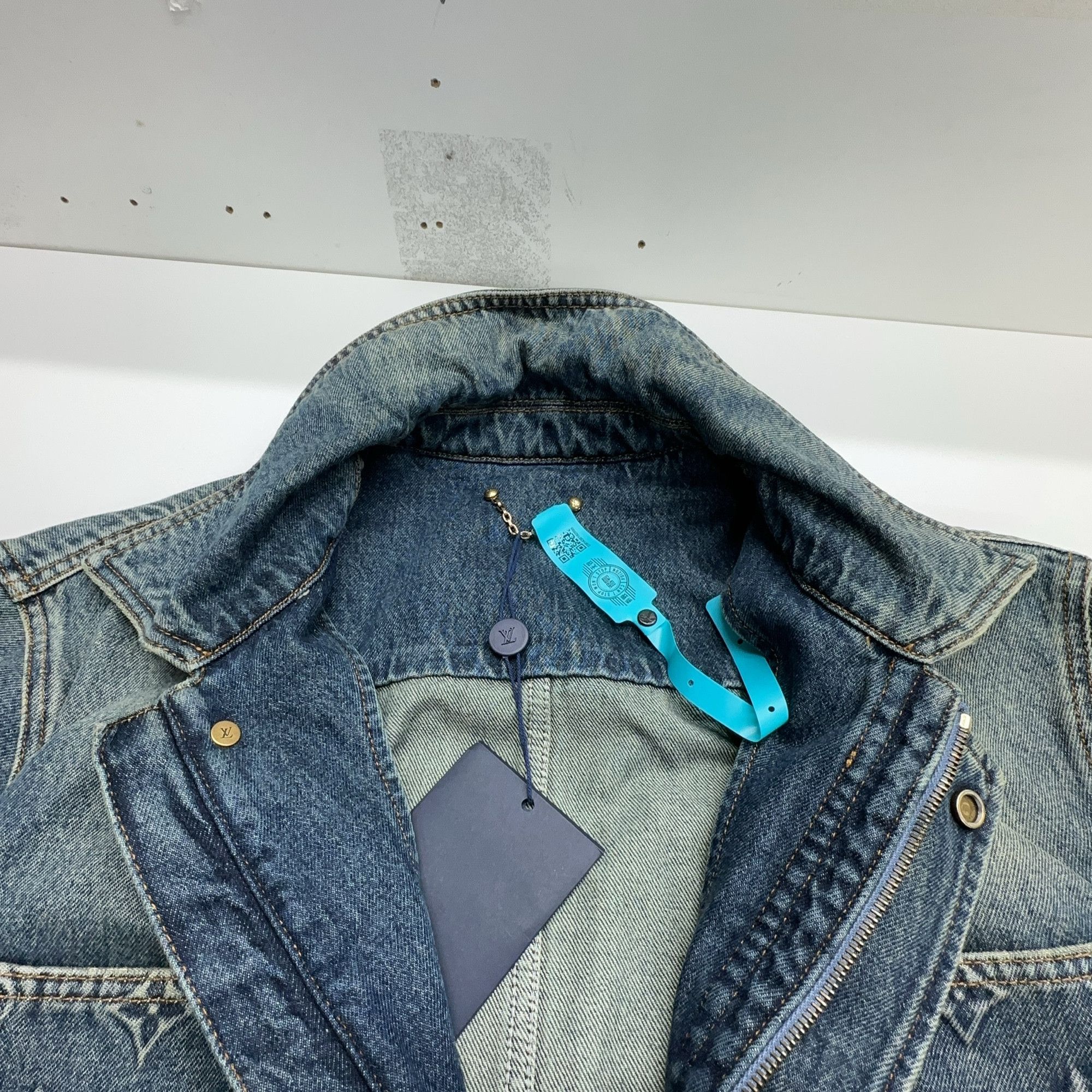 Louis Vuitton Louis Vuitton Monogram Denim Jacket Size L Size US L / EU 52-54 / 3 - 6 Thumbnail
