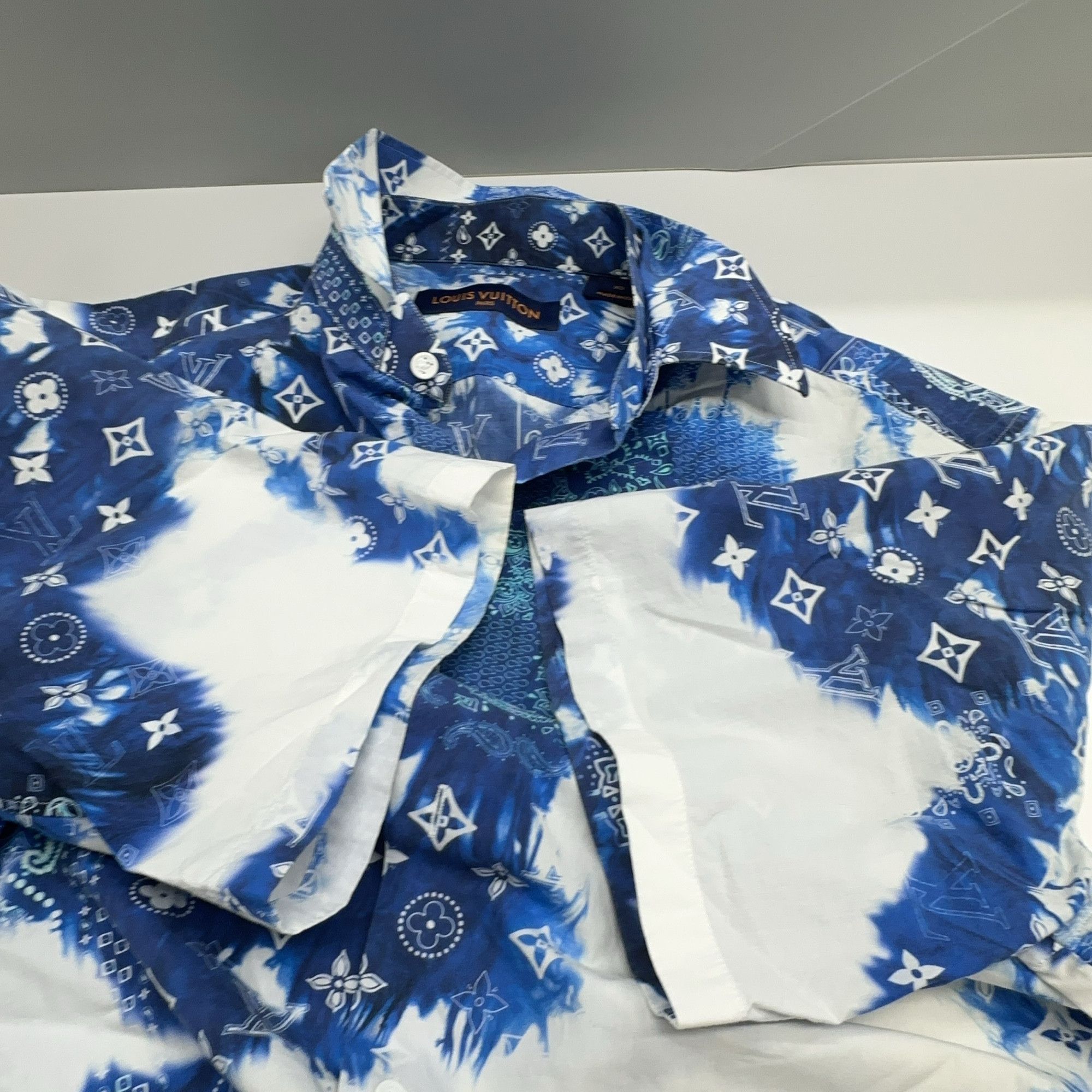 Louis Vuitton Louis Vuitton Bandana Logo Shirt XS Size US XS / EU 42 / 0 - 9 Thumbnail