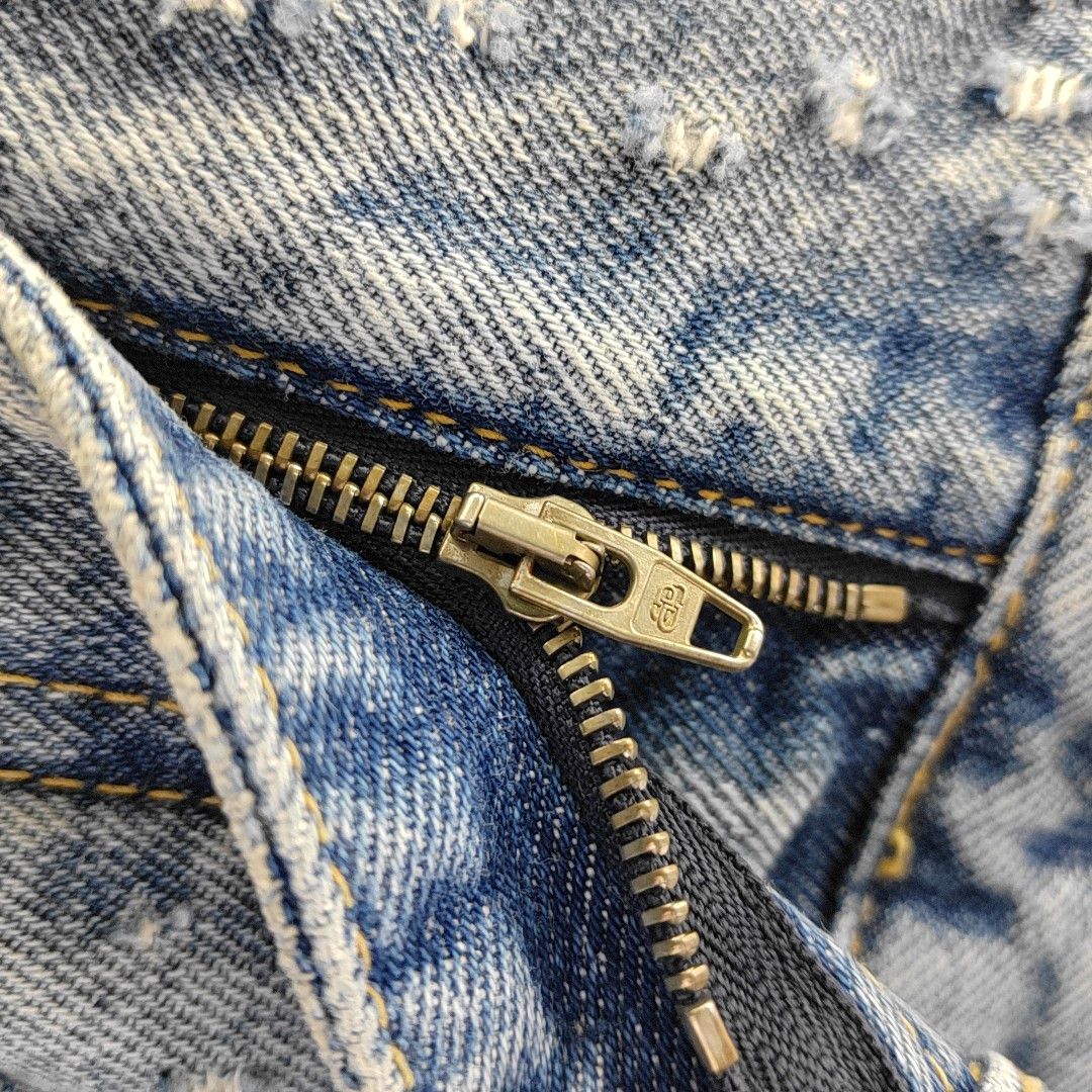 Balenciaga Balenciaga Blue Distressed Jeans Size 27 Size 27" / US 4 / IT 40 - 6 Thumbnail