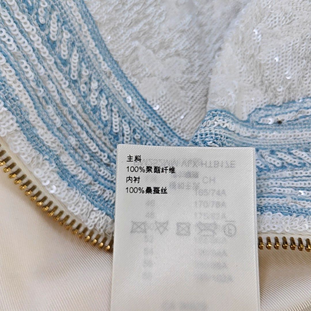 Louis Vuitton Louis Vuitton Sequin Monogram Bomber Jacket Size M Size US M / EU 48-50 / 2 - 3 Thumbnail