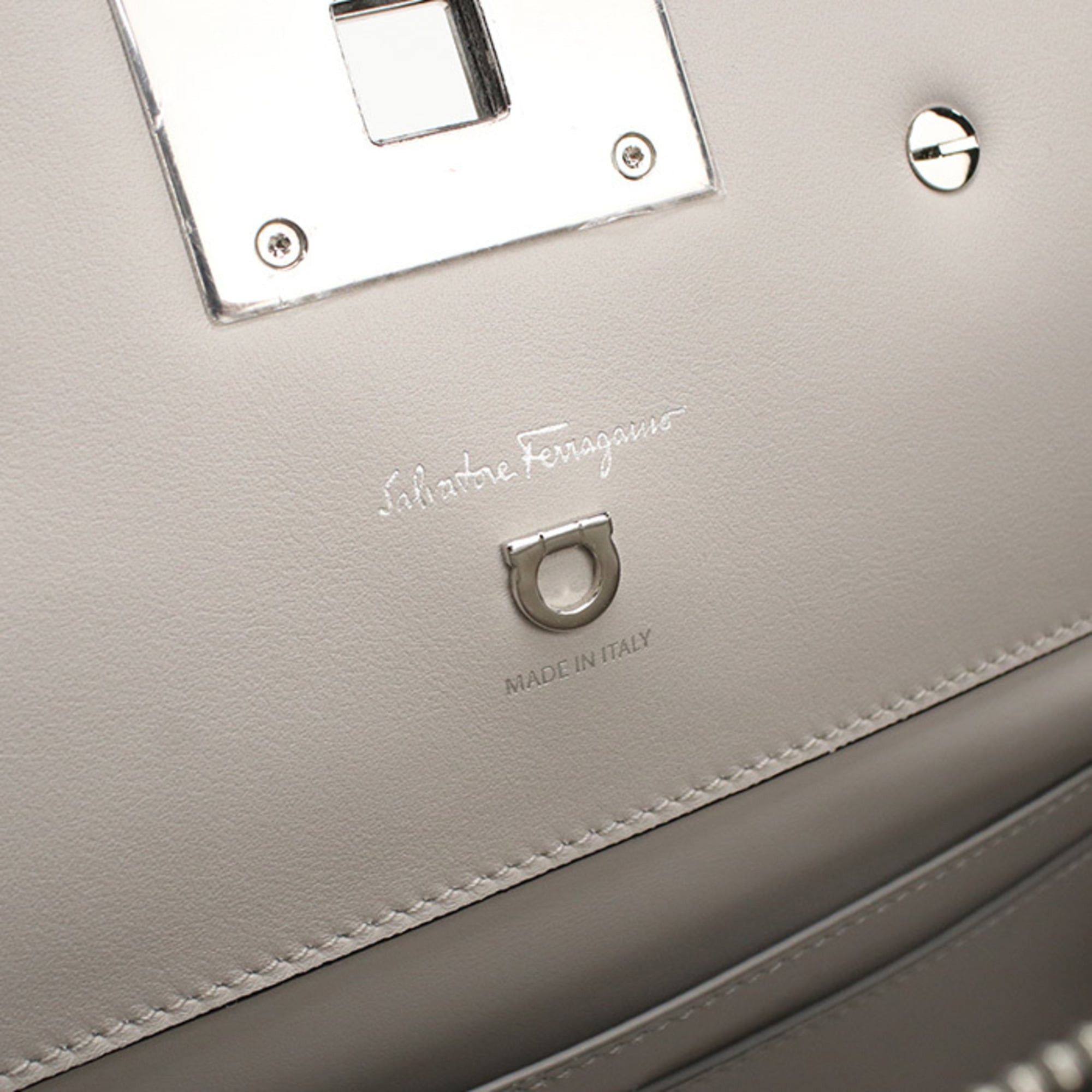 Salvatore Ferragamo Salvatore Ferragamo FERRAGAMO Ferragamo Handbag 21 H159 2WAY Gancini Women's Gray Size ONE SIZE - 4 Thumbnail