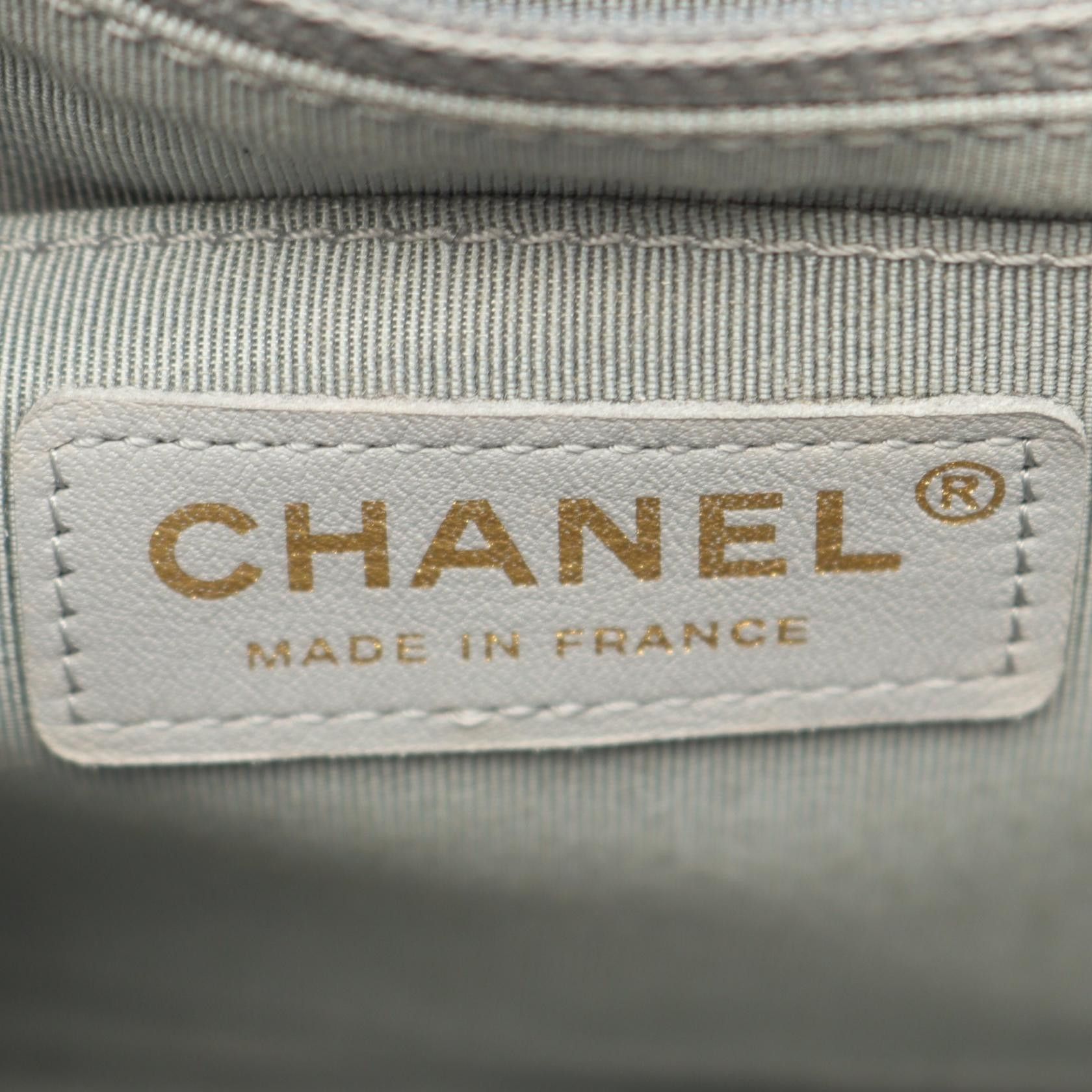Chanel Chanel CHANEL Matelasse Lambskin Shoulder Bag Leather Shoulder Bag DUTY FREE for USA Size ONE SIZE - 4 Thumbnail