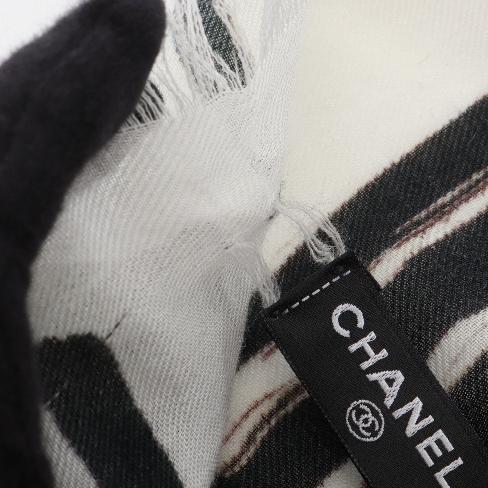 Chanel Chanel Chanel Cashmere Stole Textile Shawl DUTY FREE for USA Size ONE SIZE - 6 Thumbnail