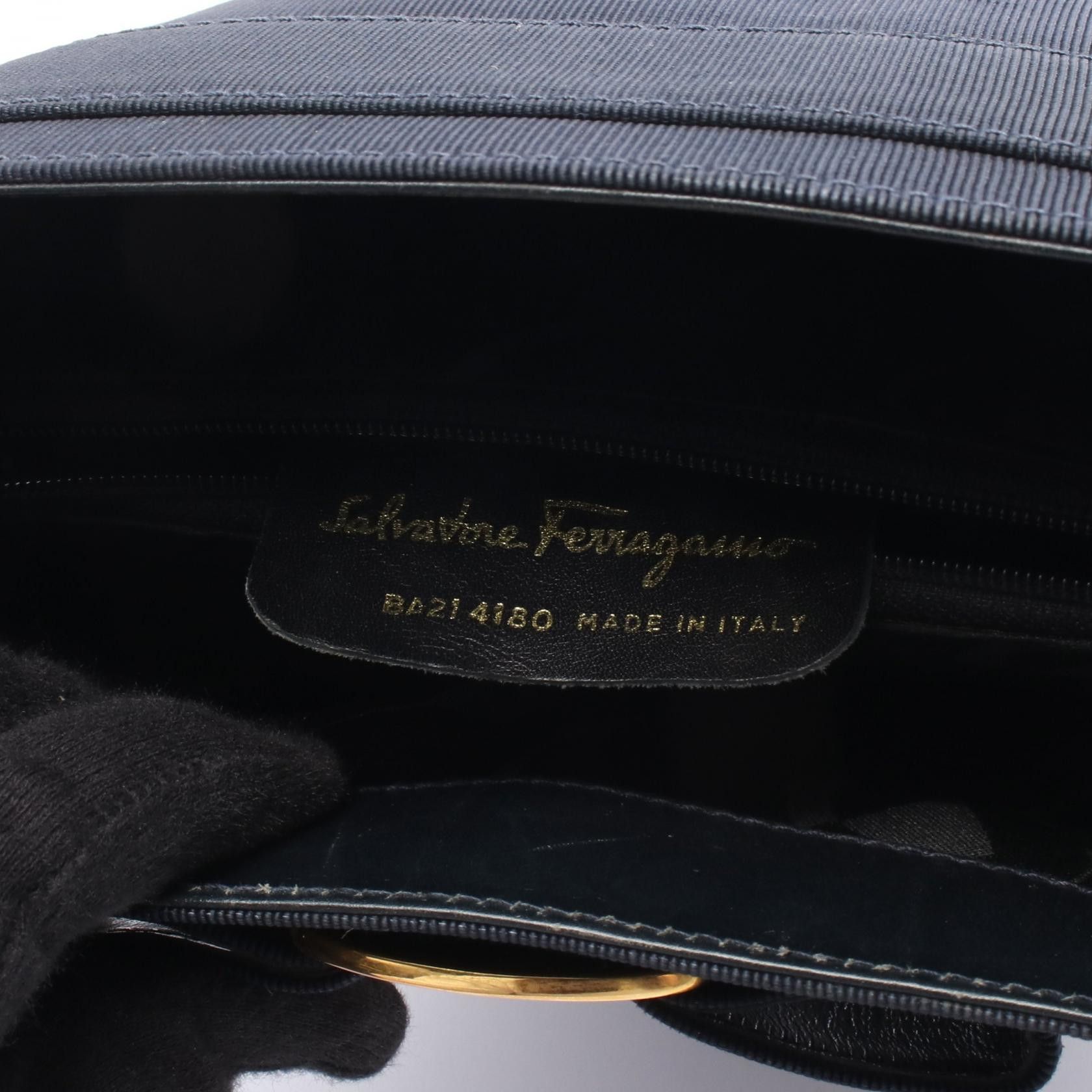 Salvatore Ferragamo Salvatore Ferragamo Salvatore Ferragamo Vara Ribbon Suede Handbag Leather Handbag DUTY FREE for USA Size ONE SIZE - 4 Thumbnail