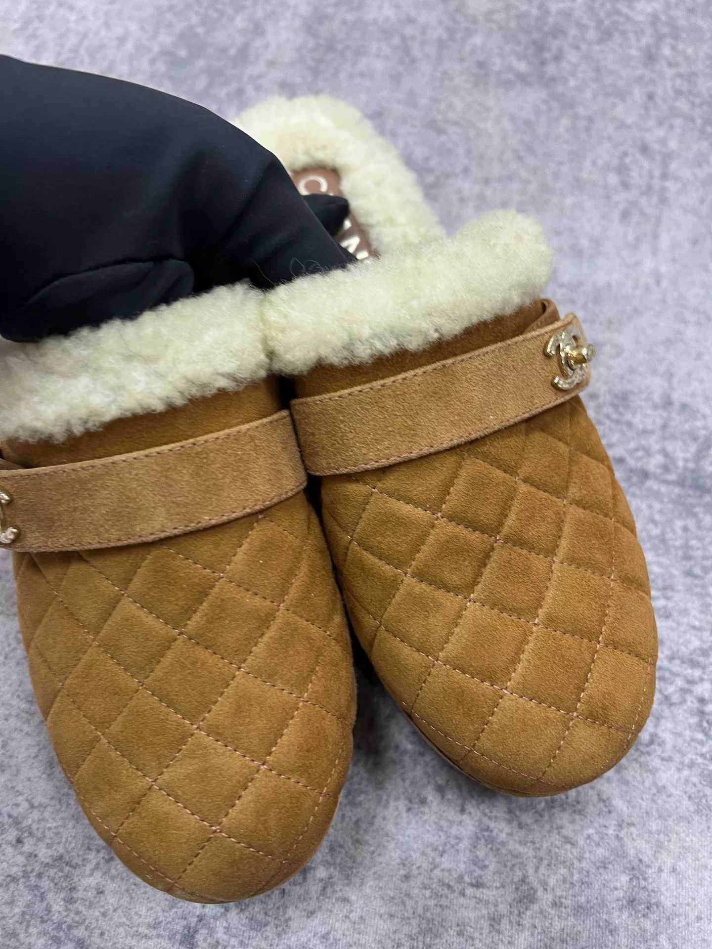 Chanel Chanel Slippers Size 37 Size US 6 / IT 36 - 8 Thumbnail