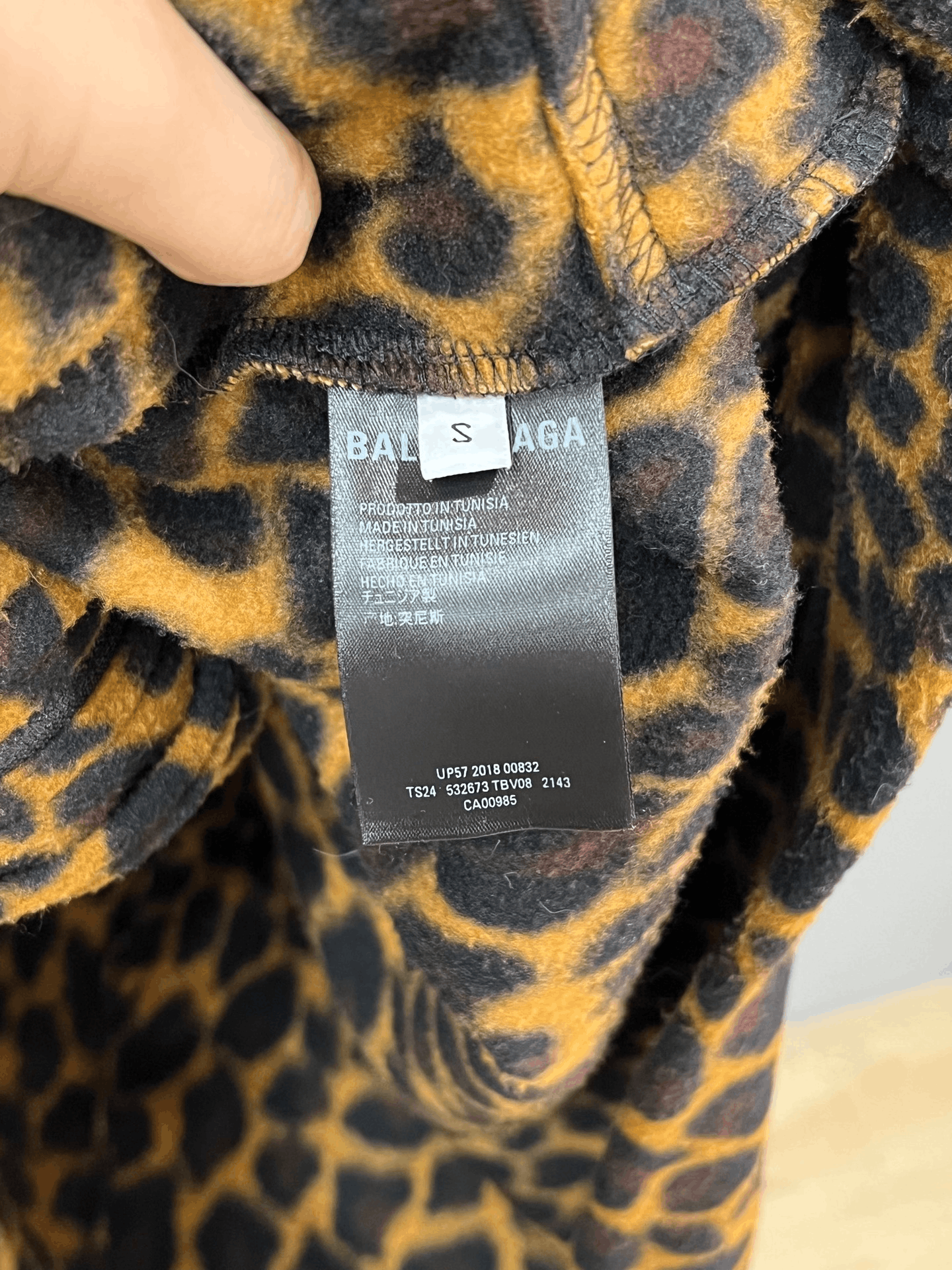 Balenciaga Balenciaga Leopard Fleece Jacket Size S / US 4 / IT 40 - 4 Thumbnail